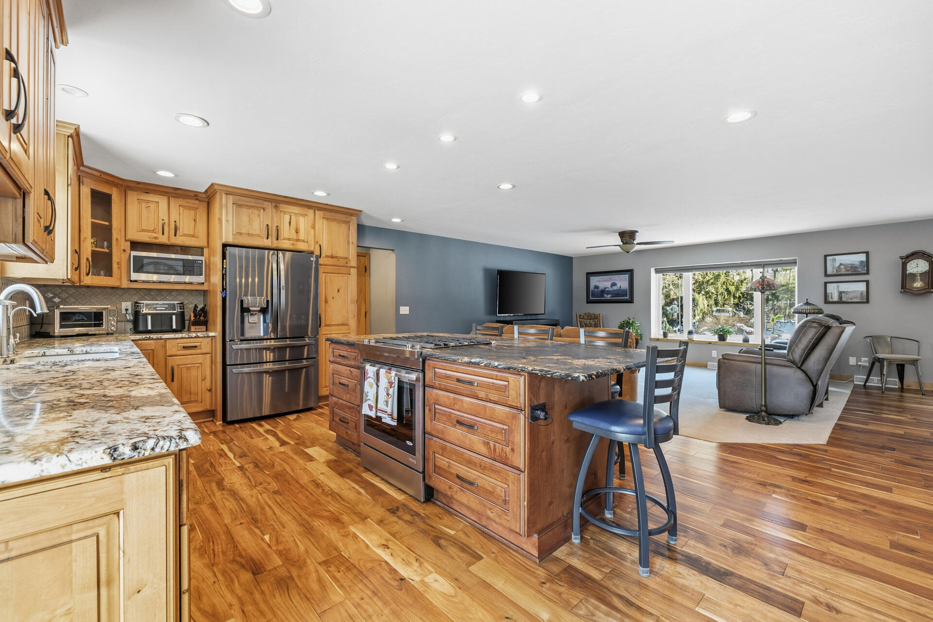 W245N4749 Swan Rd