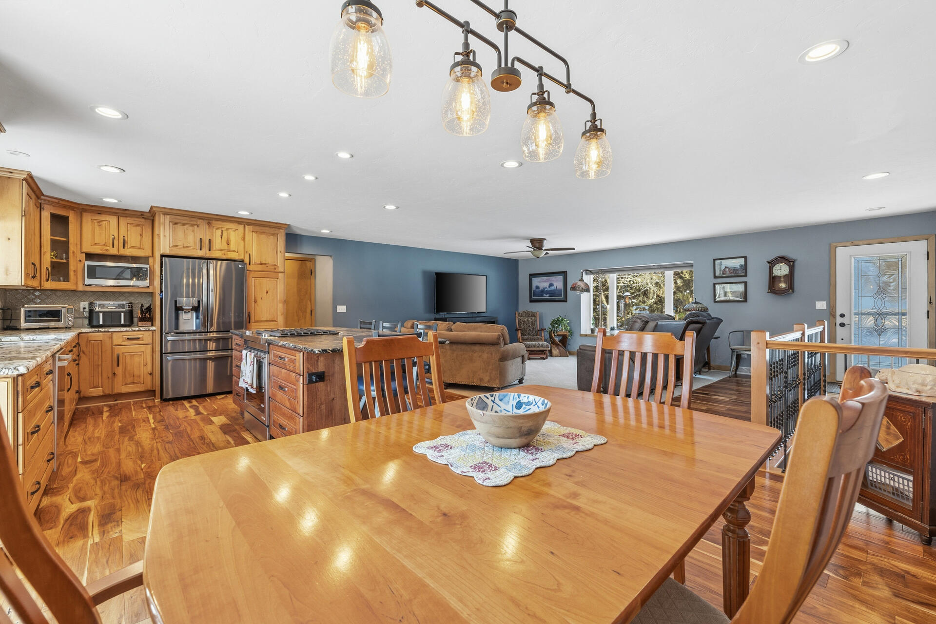 W245N4749 Swan Rd