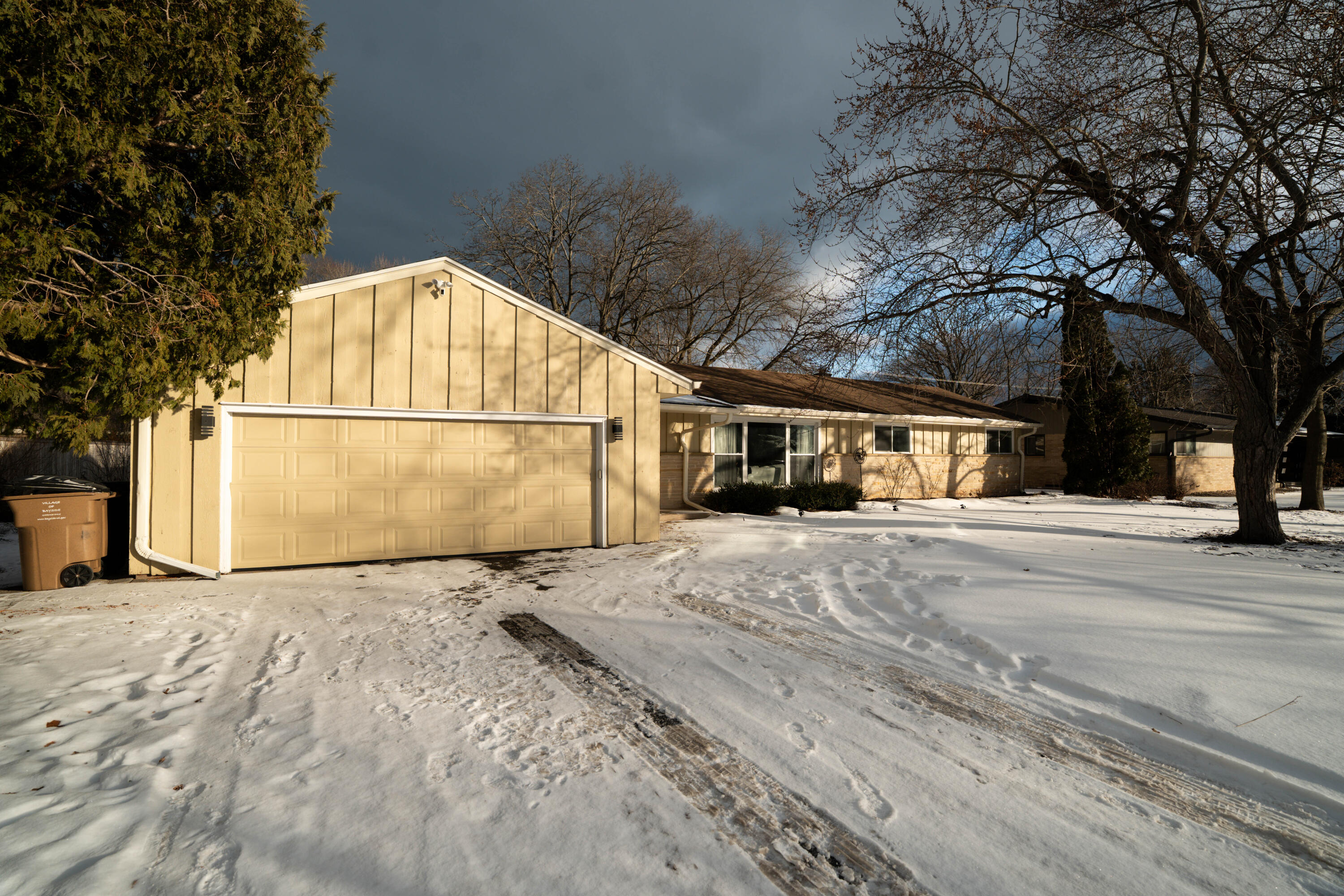 8930 N Maitland Rd