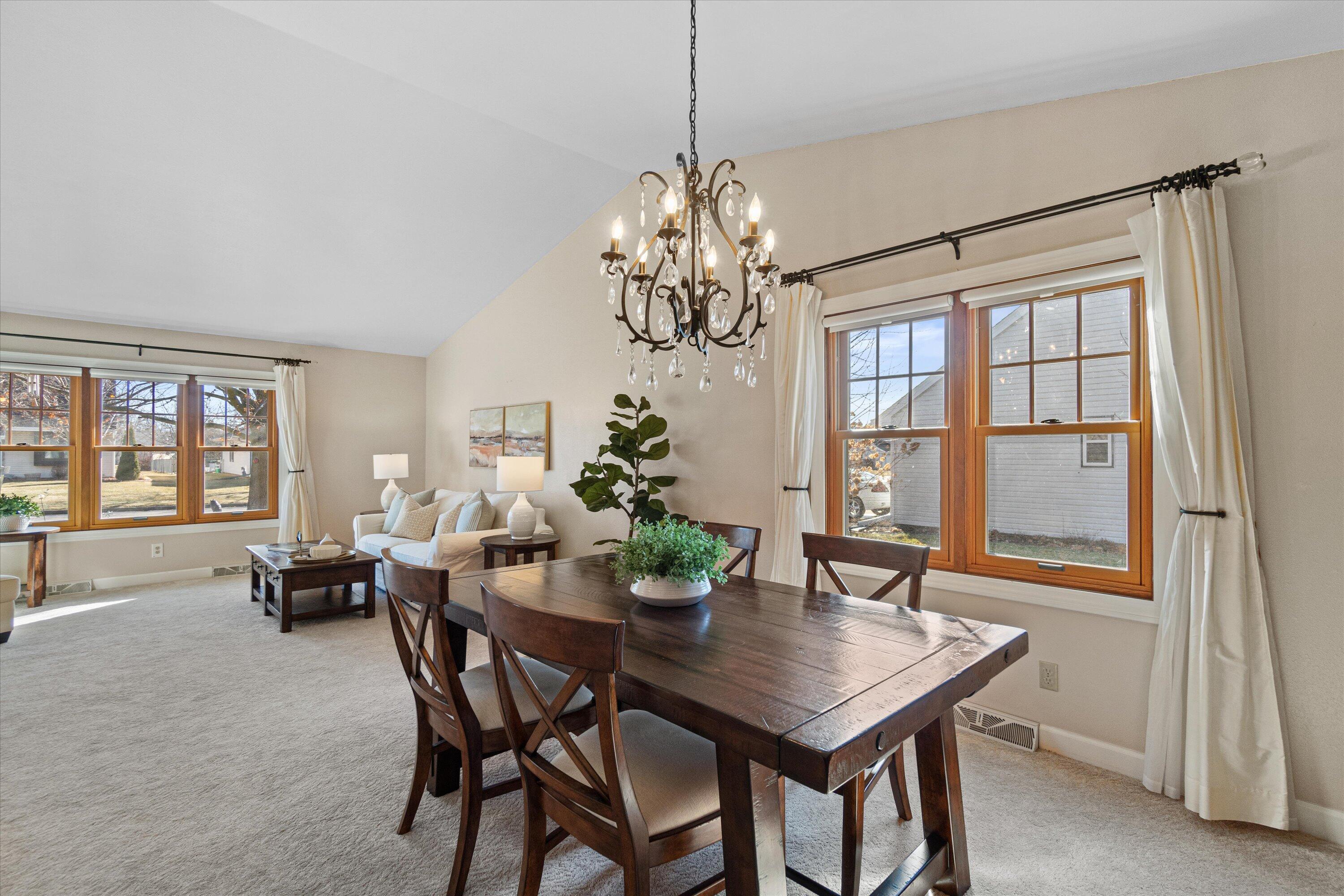 7245 S Hillendale Dr