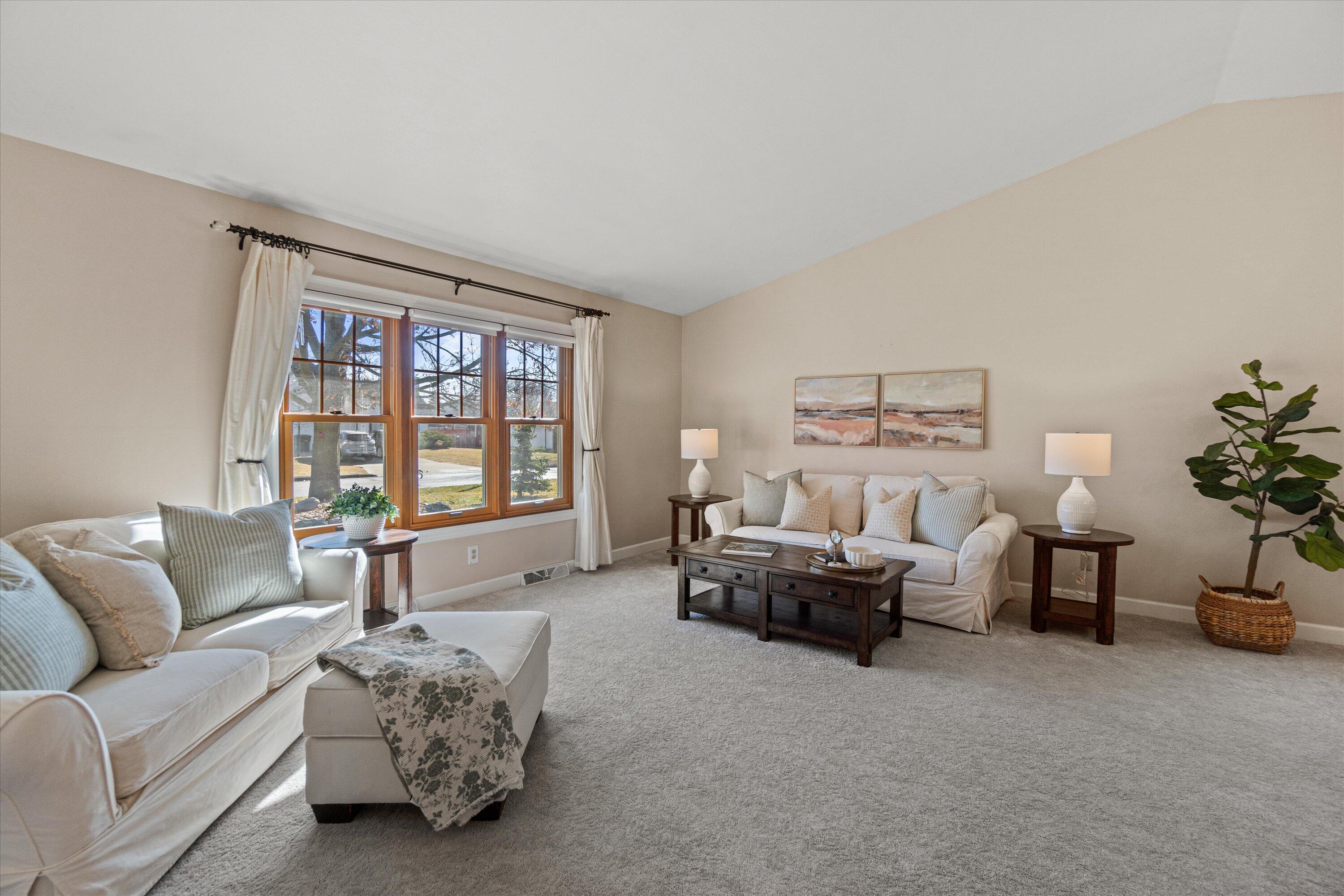 7245 S Hillendale Dr