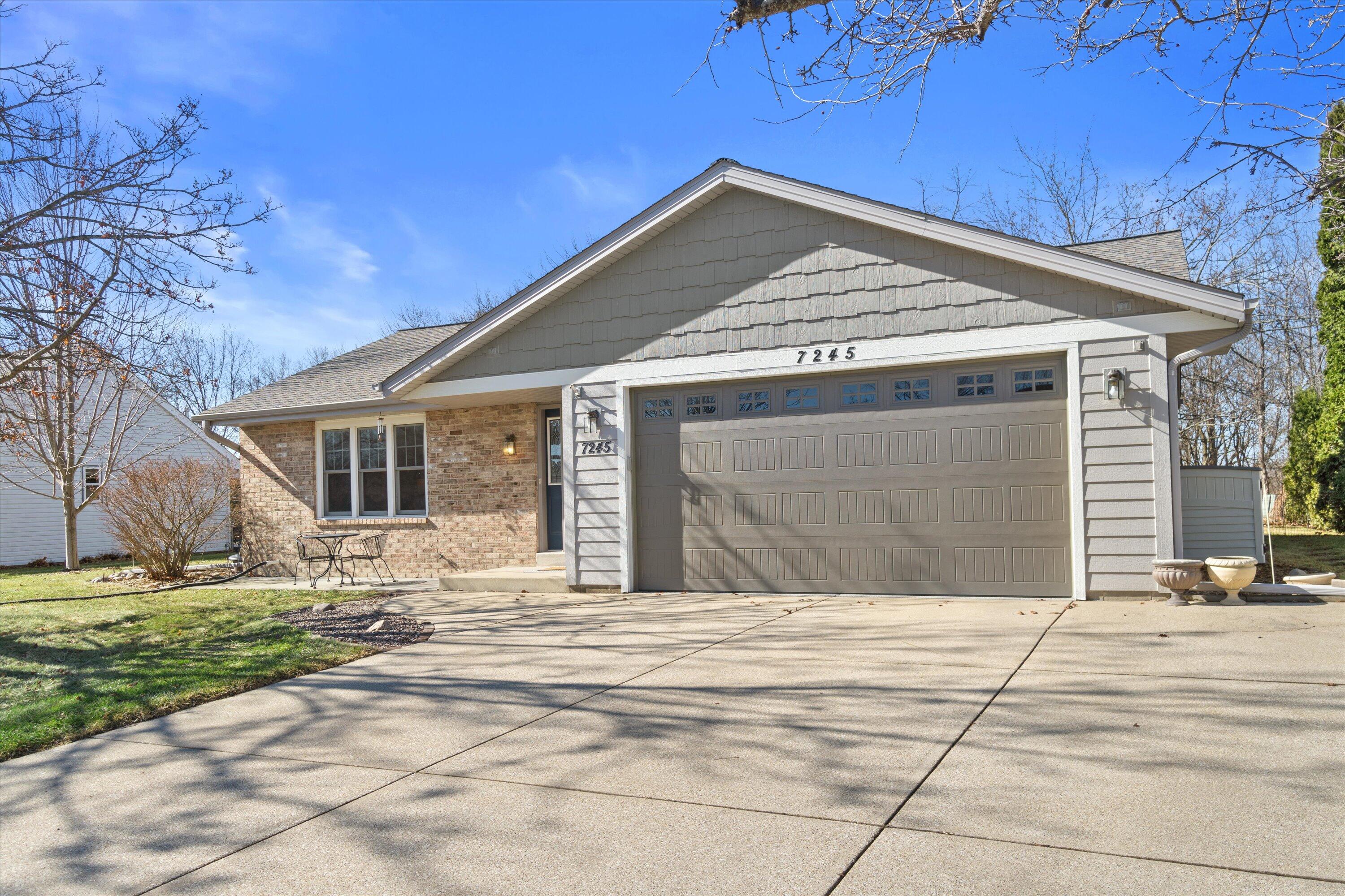 7245 S Hillendale Dr