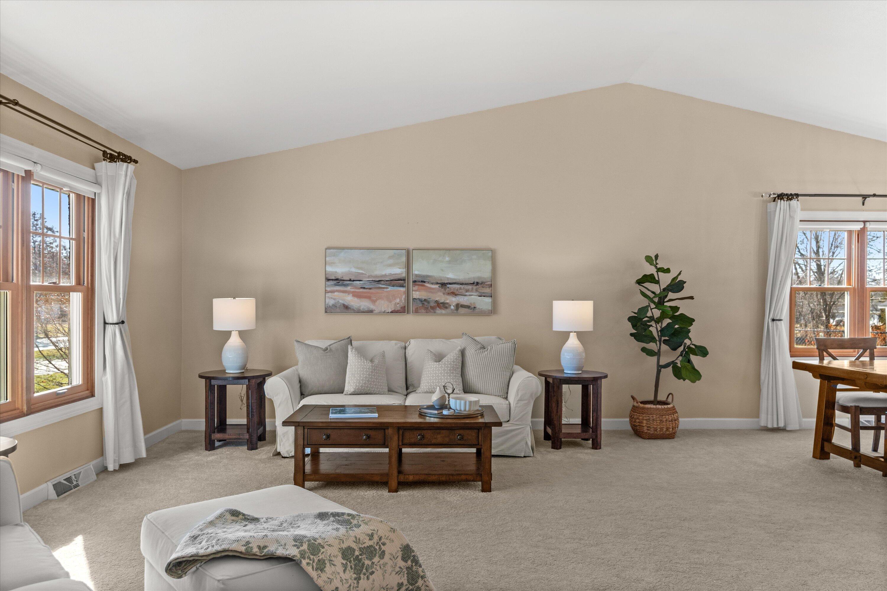 7245 S Hillendale Dr