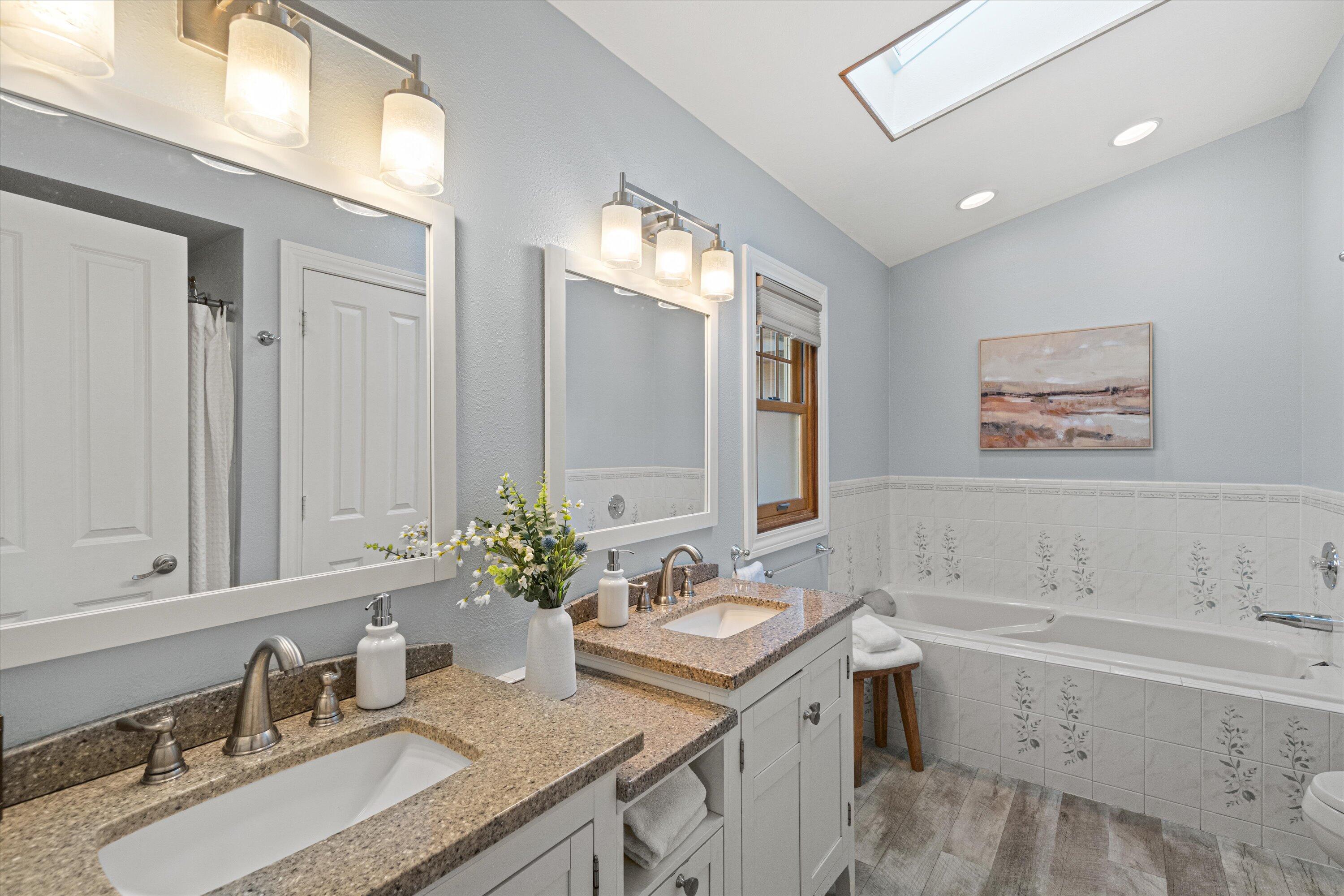 7245 S Hillendale Dr