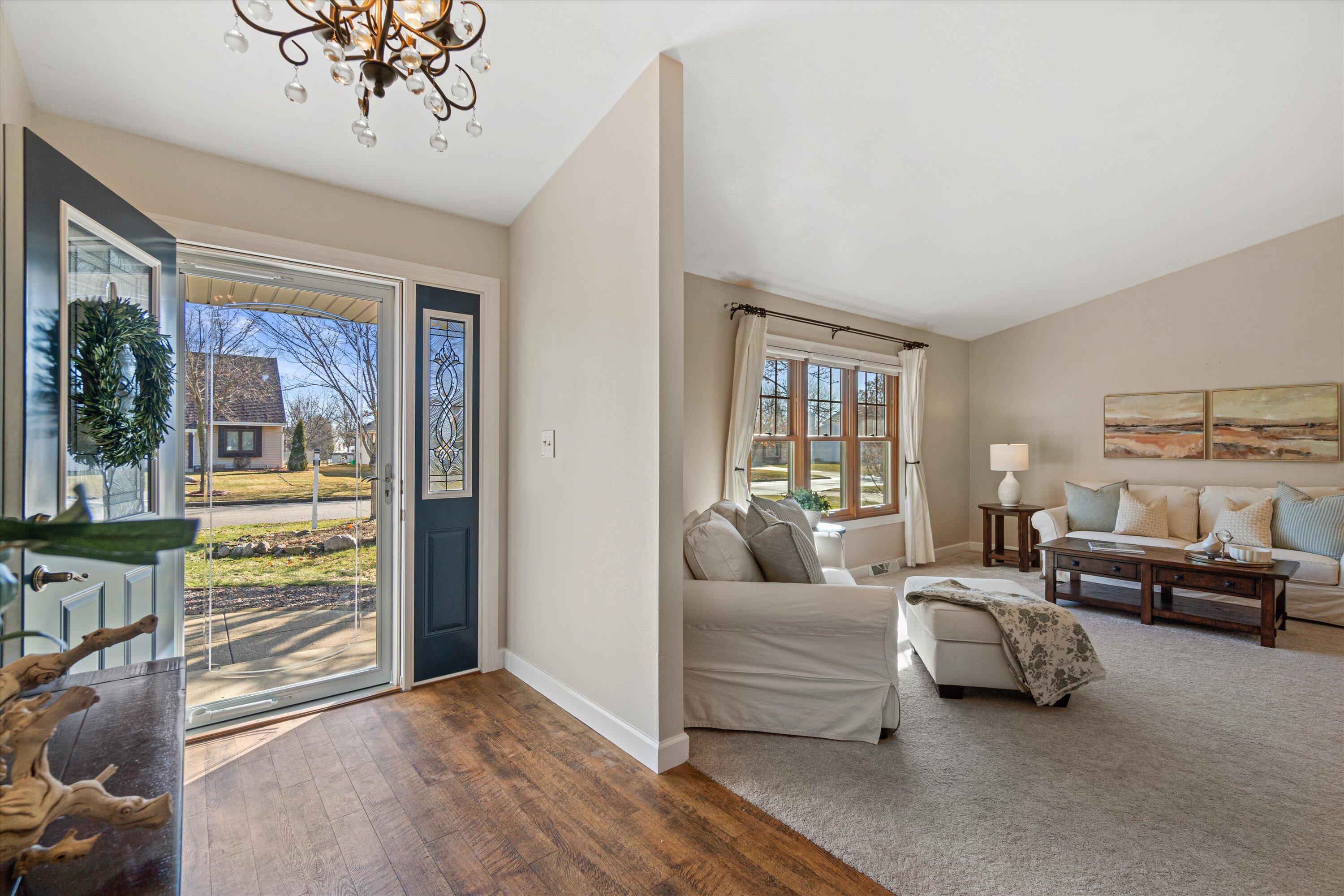 7245 S Hillendale Dr