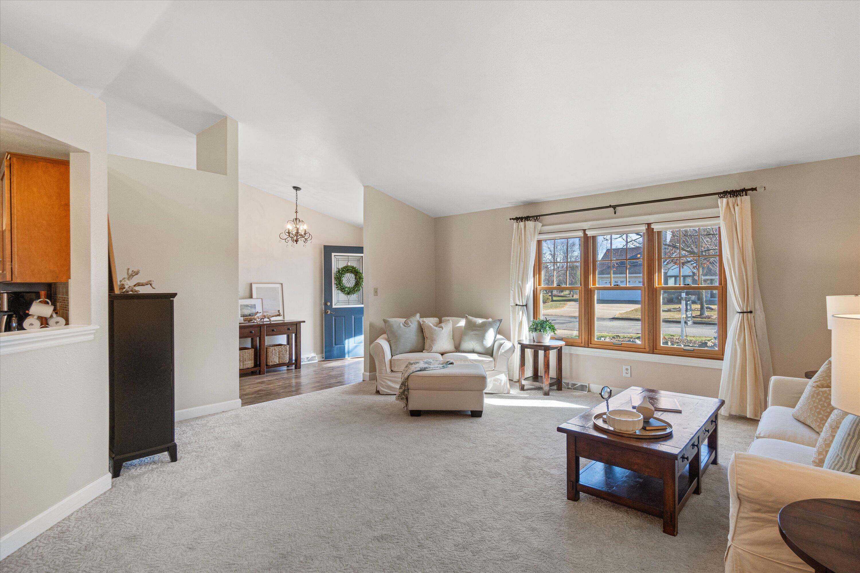 7245 S Hillendale Dr