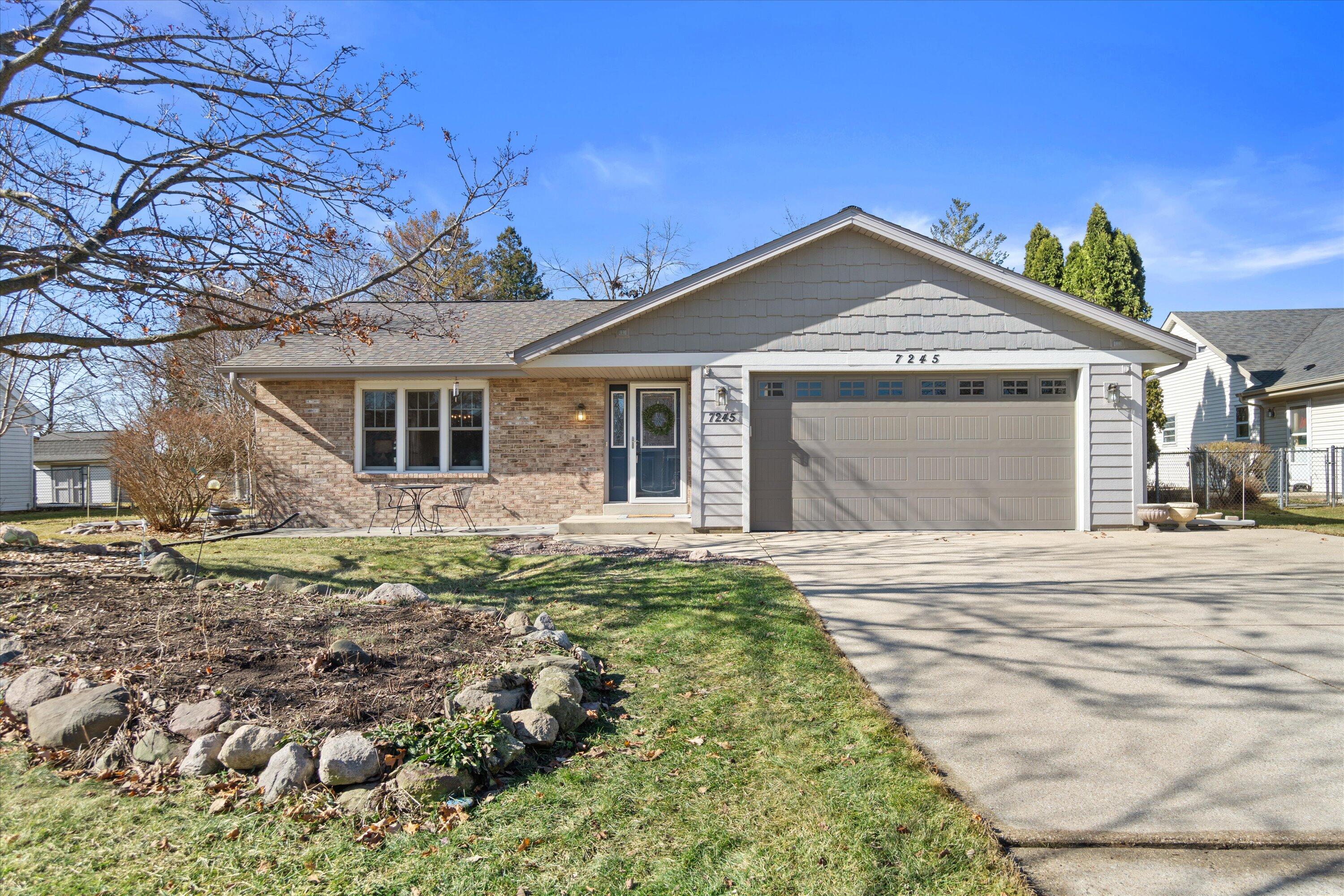 7245 S Hillendale Dr