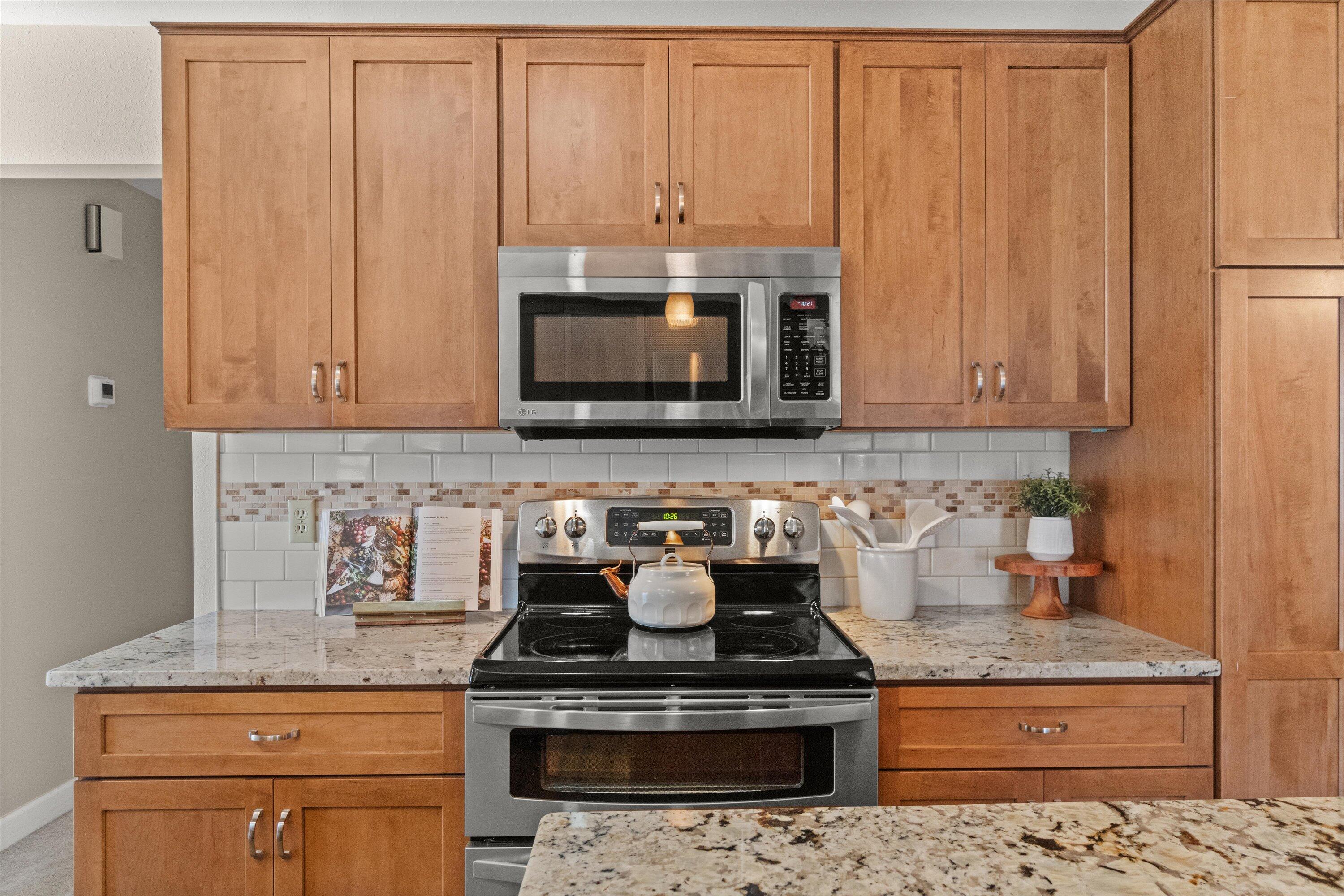 7245 S Hillendale Dr