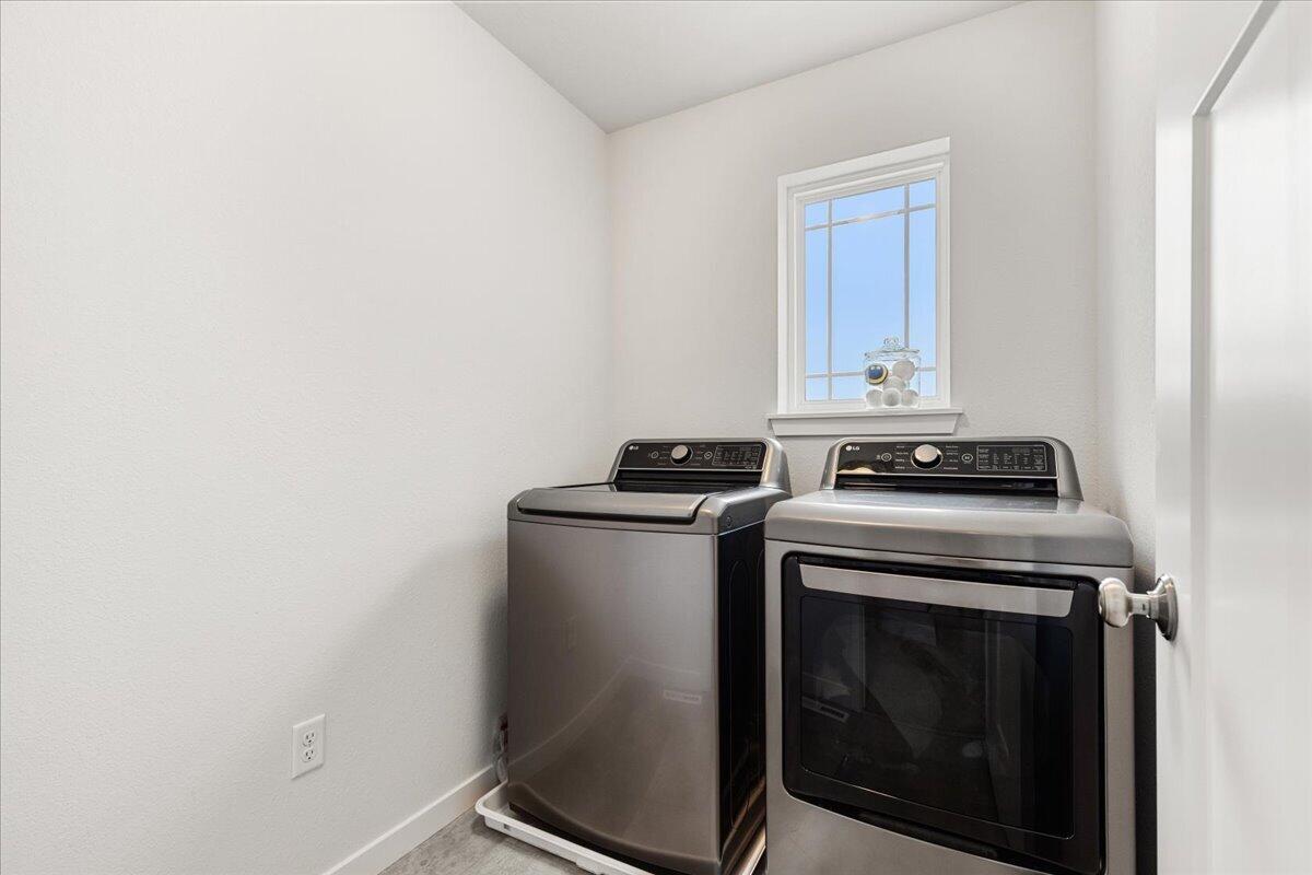177 Emerald Cir