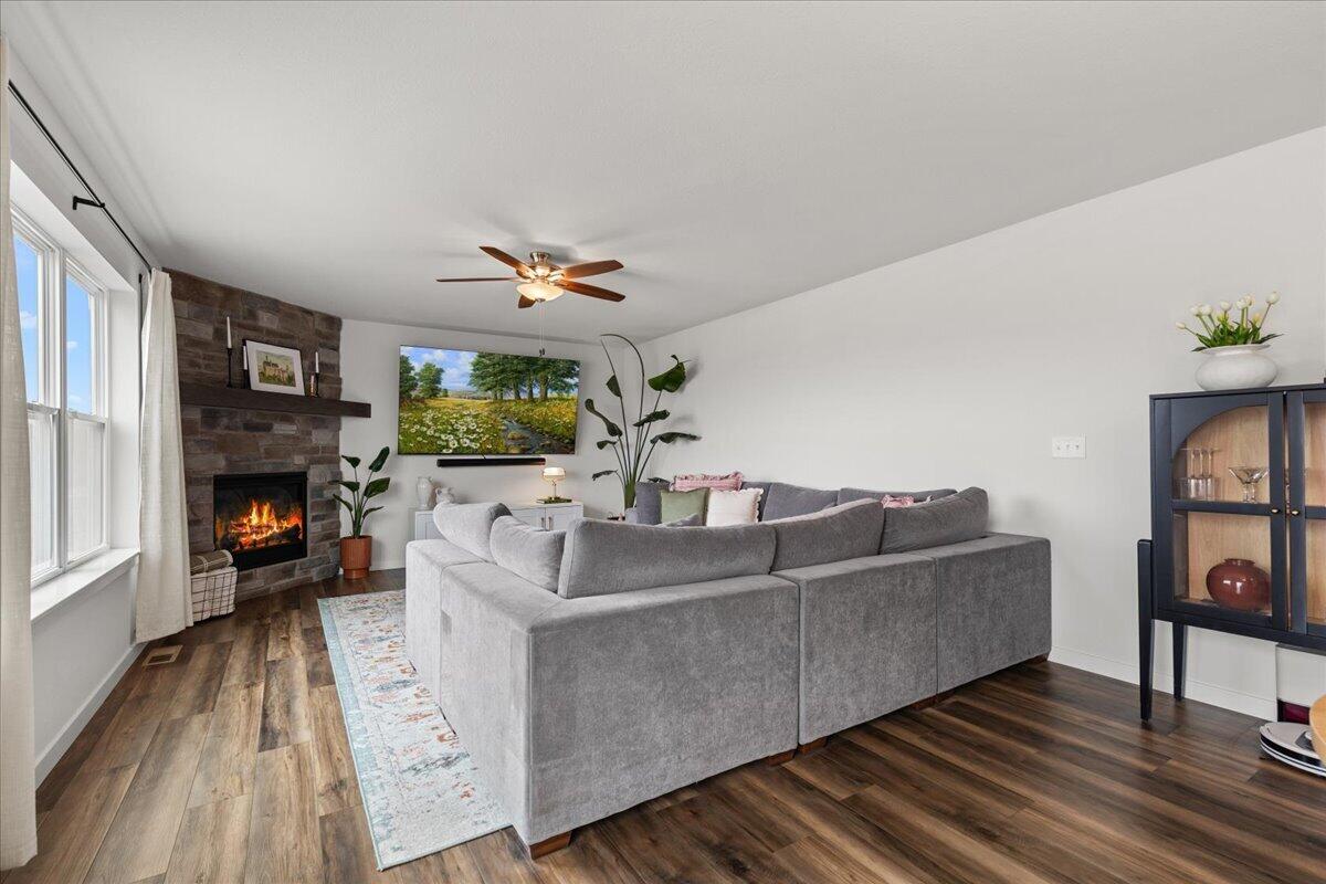 177 Emerald Cir