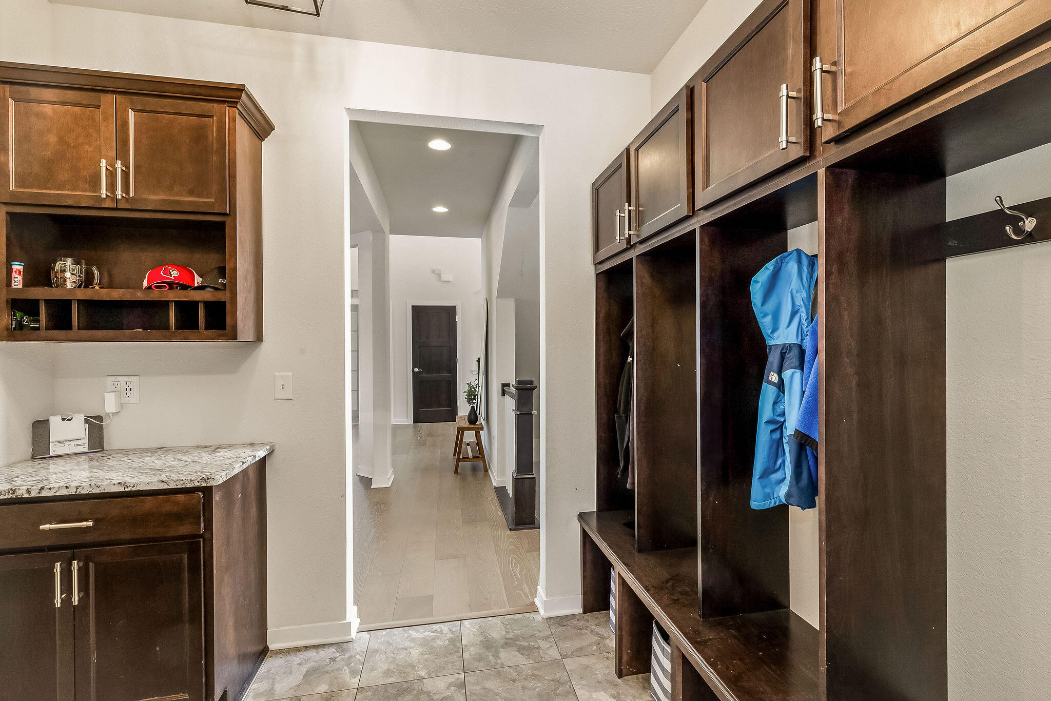 8955 W Highlander Dr