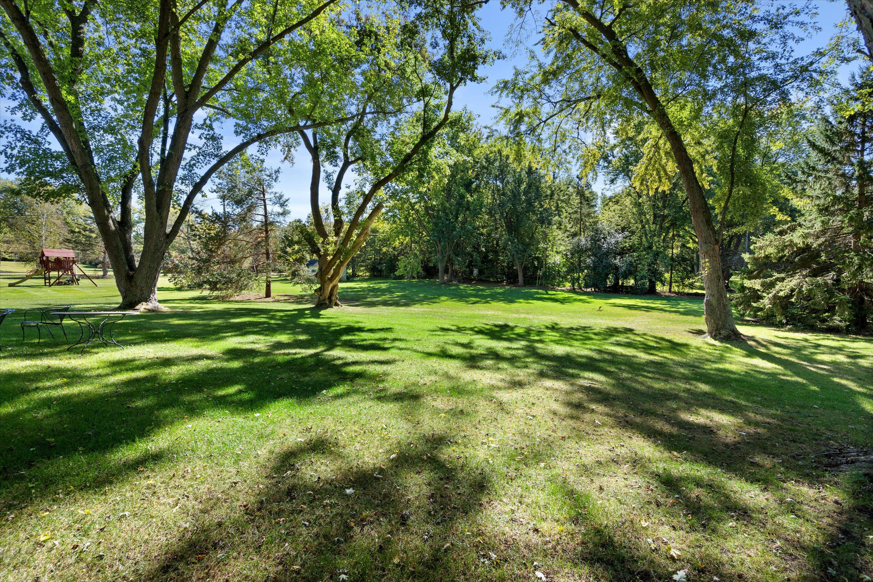 8021 W Evergreen Rd