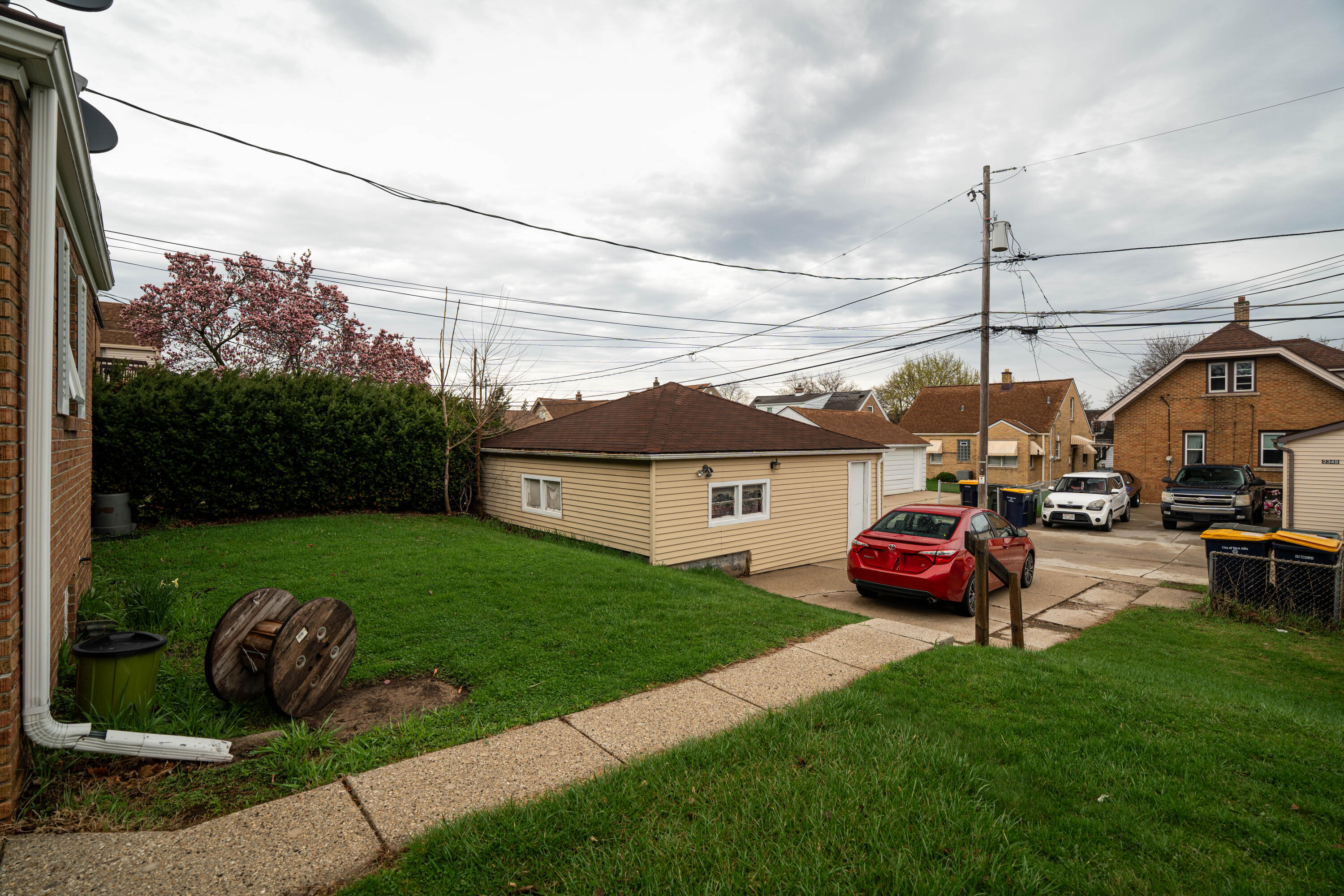 2344 S 60th St Unit: 2346