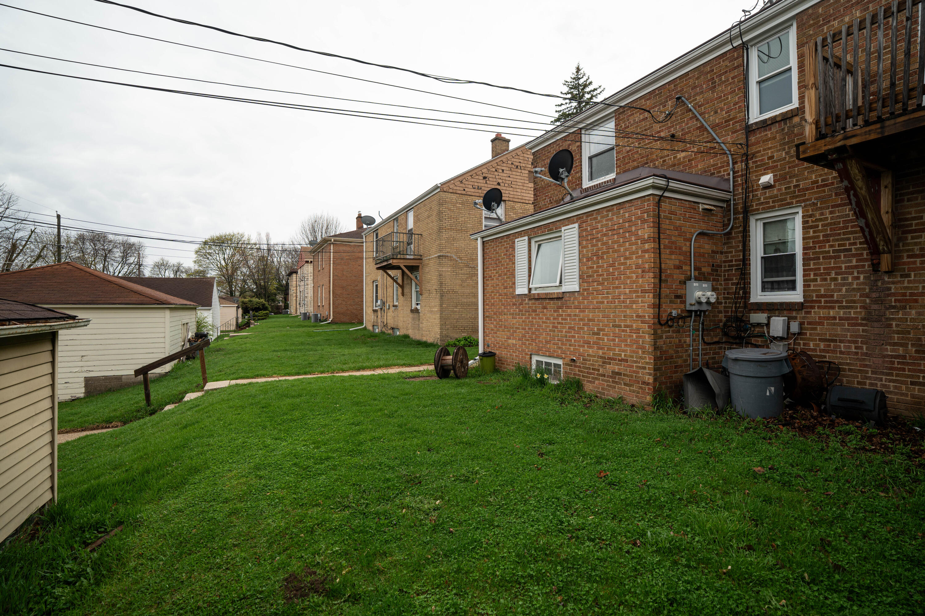 2344 S 60th St Unit: 2346