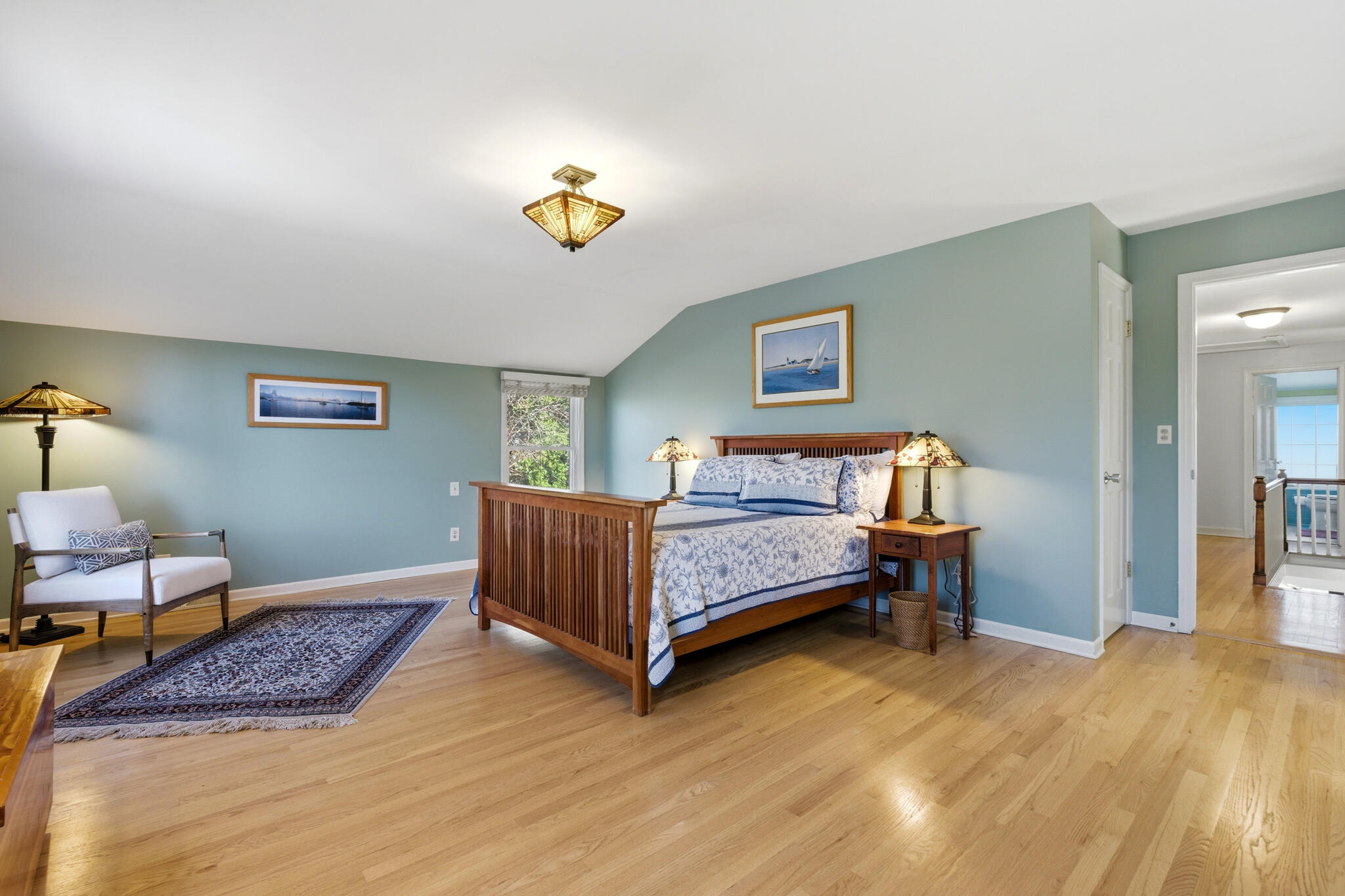 514 E Community Pl