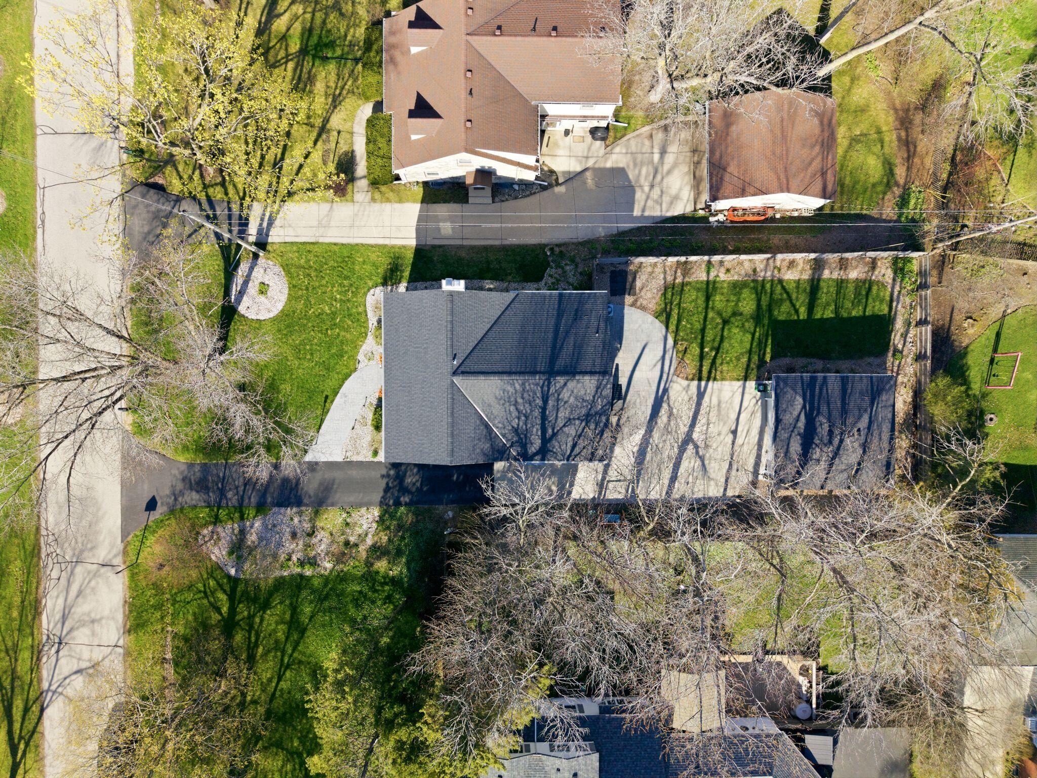 514 E Community Pl