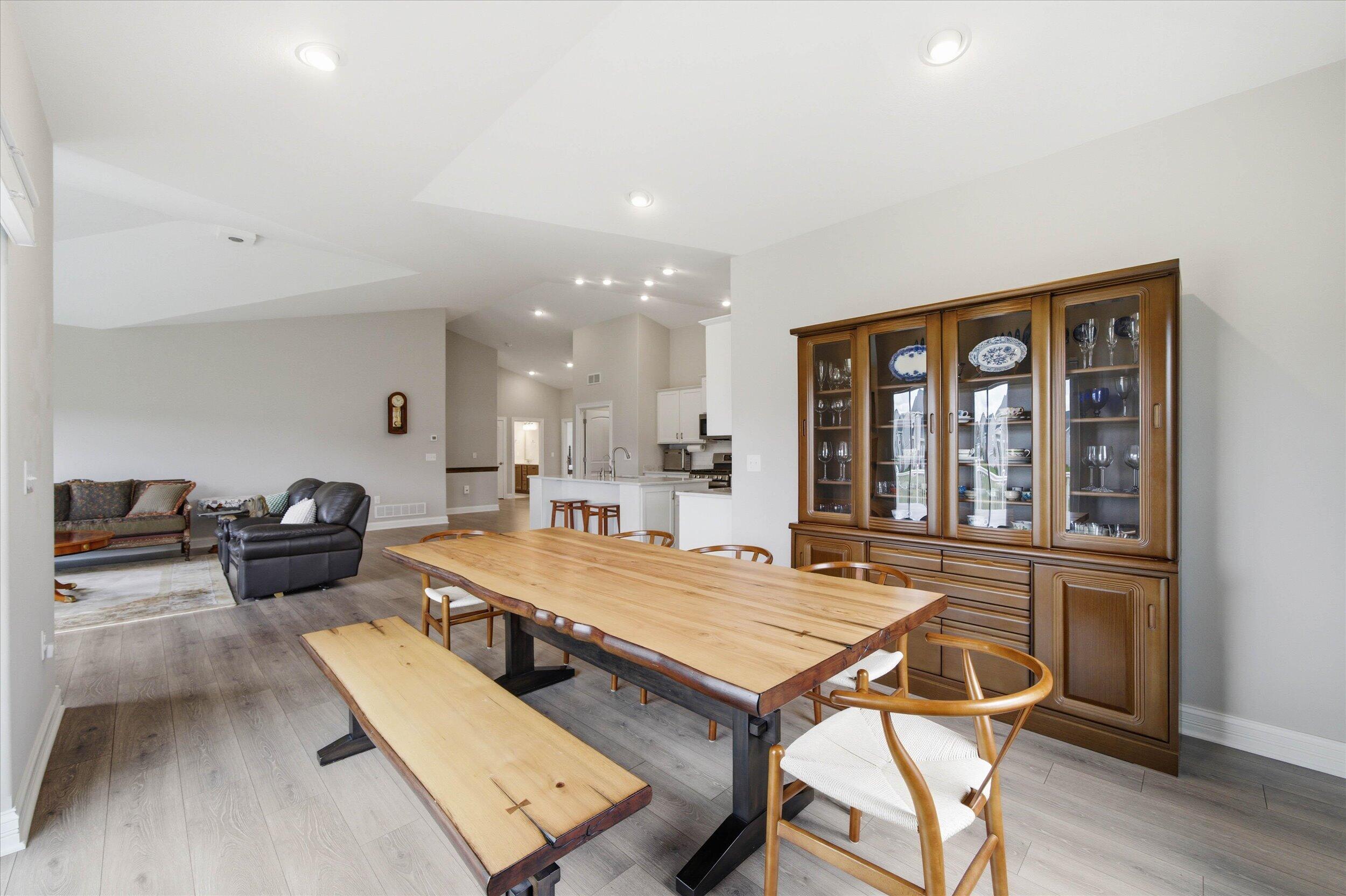 2046 E Omaha Dr