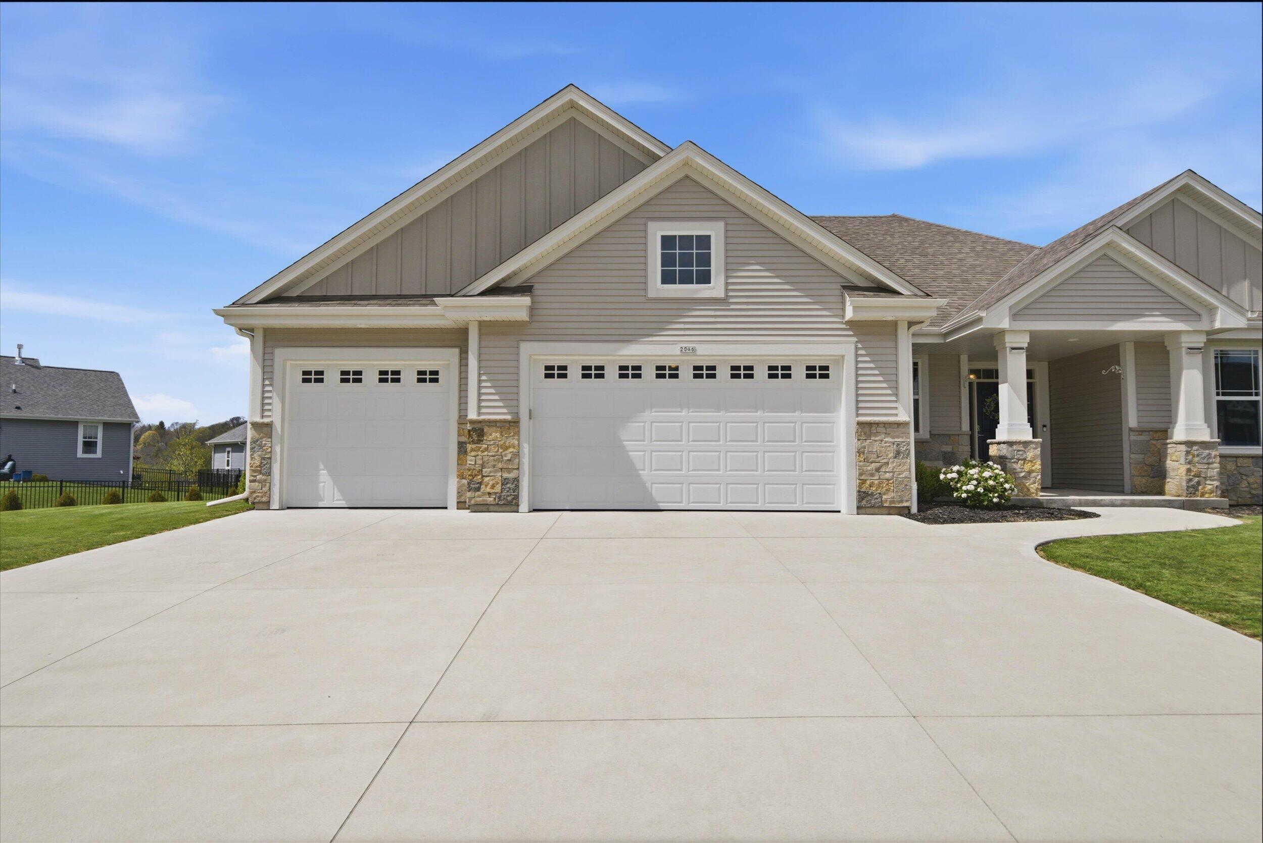 2046 E Omaha Dr