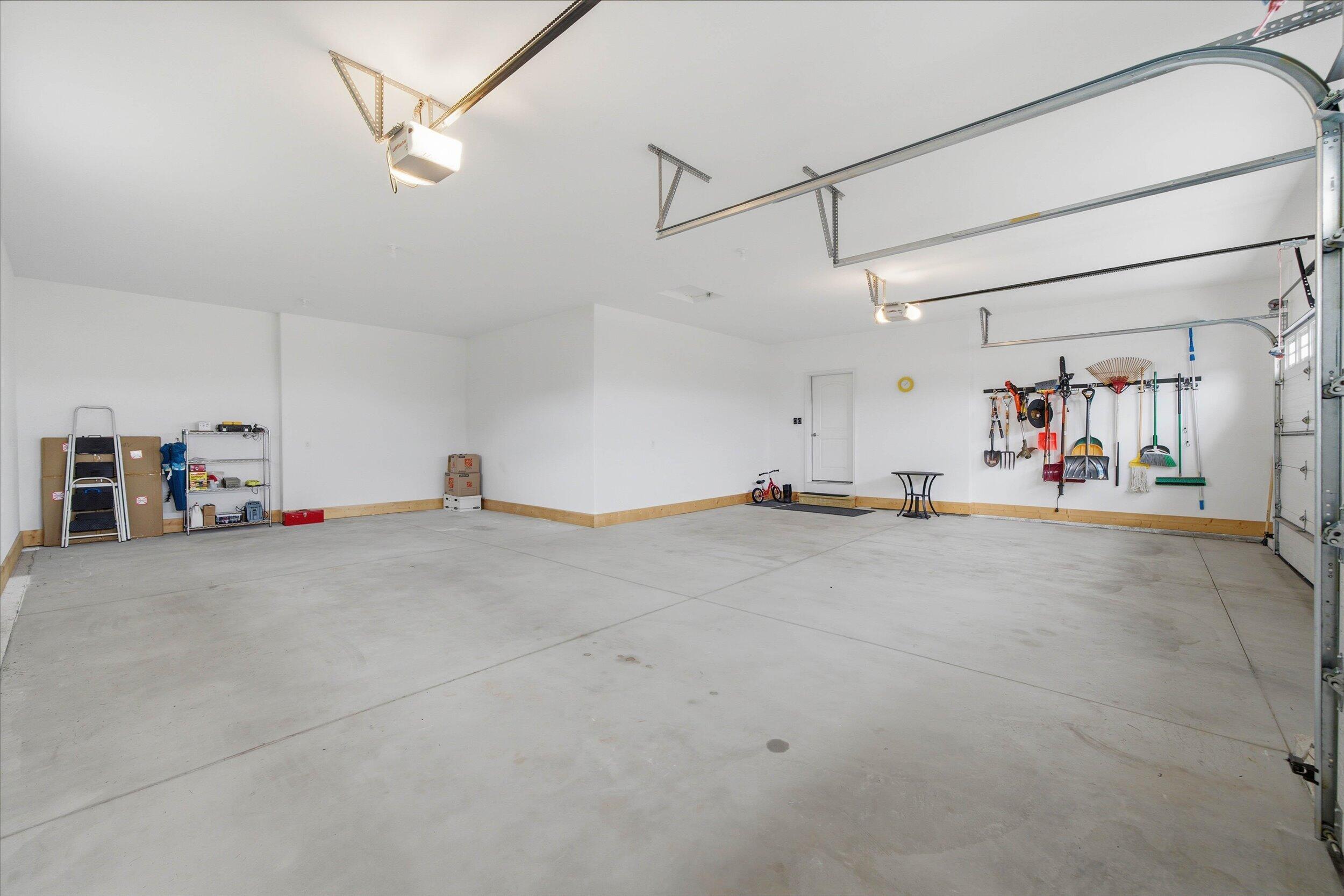 2046 E Omaha Dr
