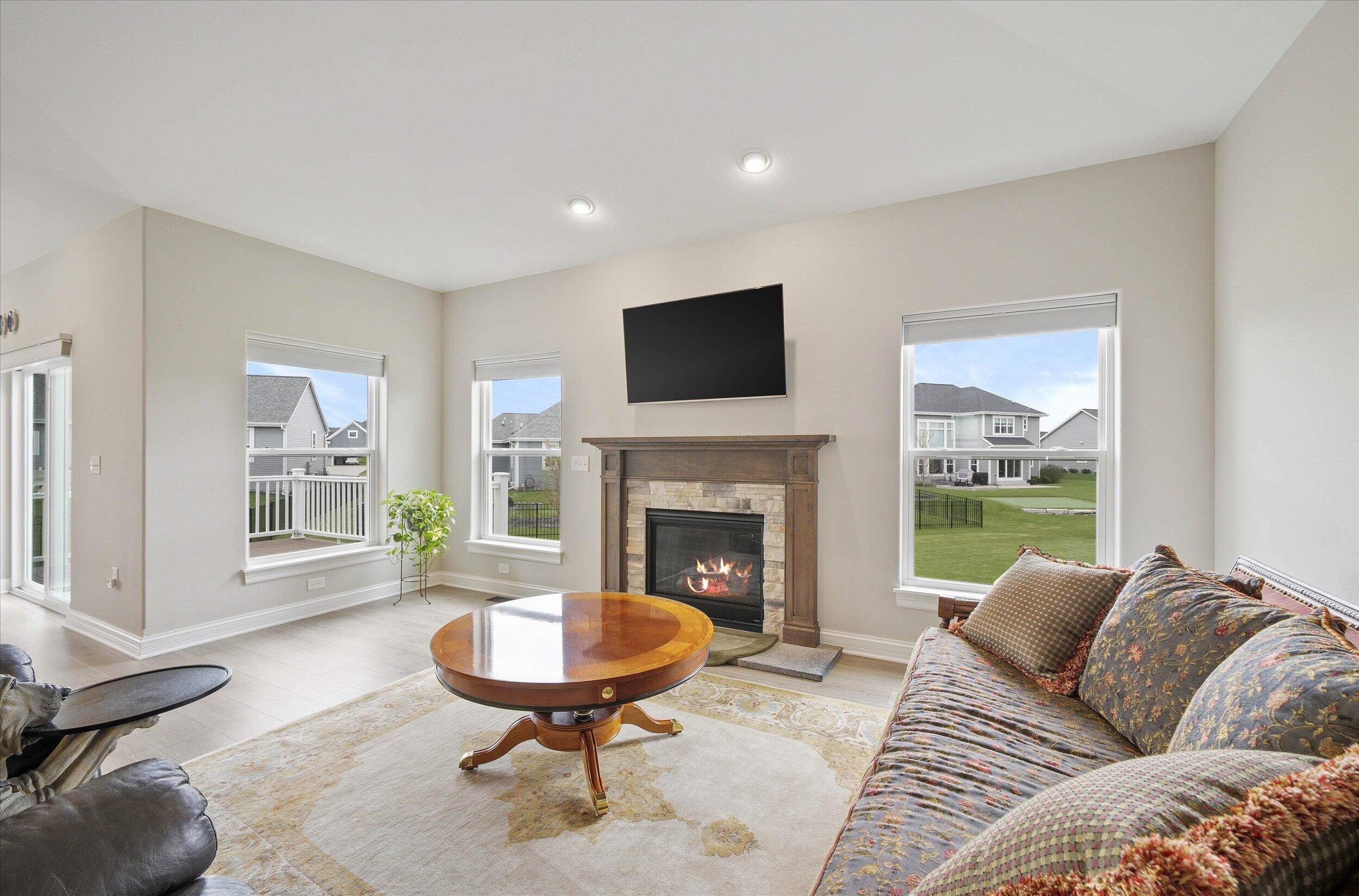 2046 E Omaha Dr