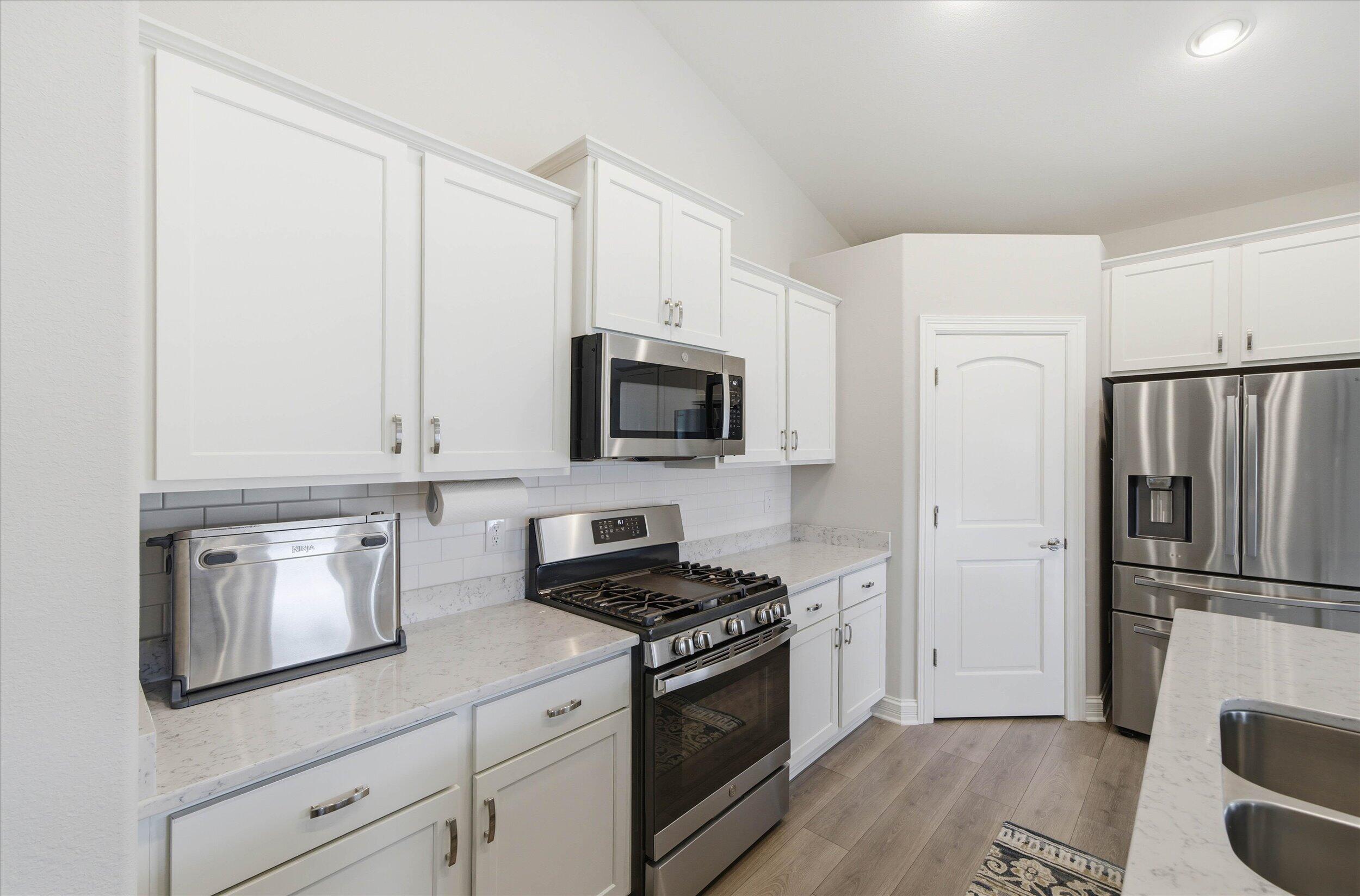 2046 E Omaha Dr