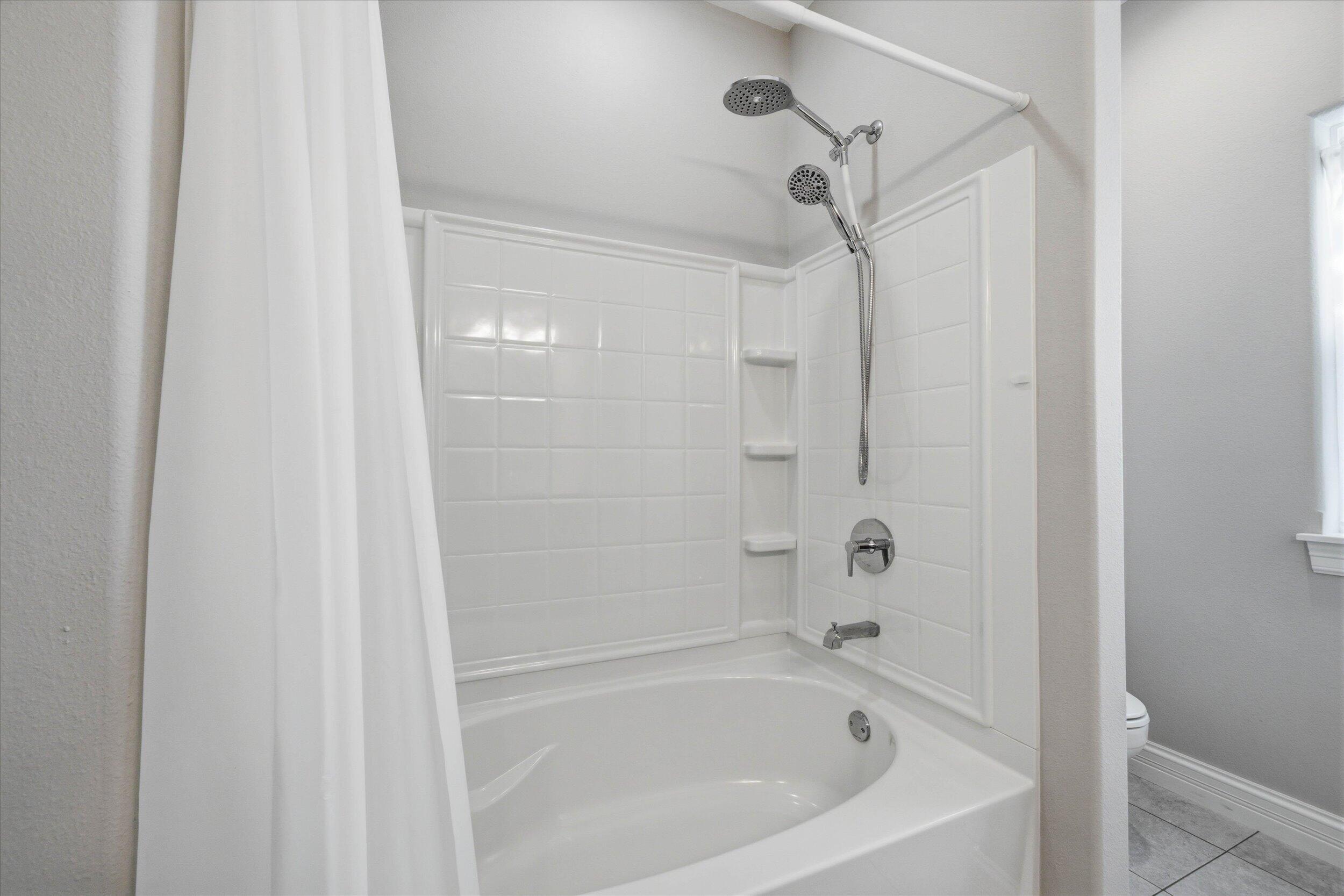 2046 E Omaha Dr