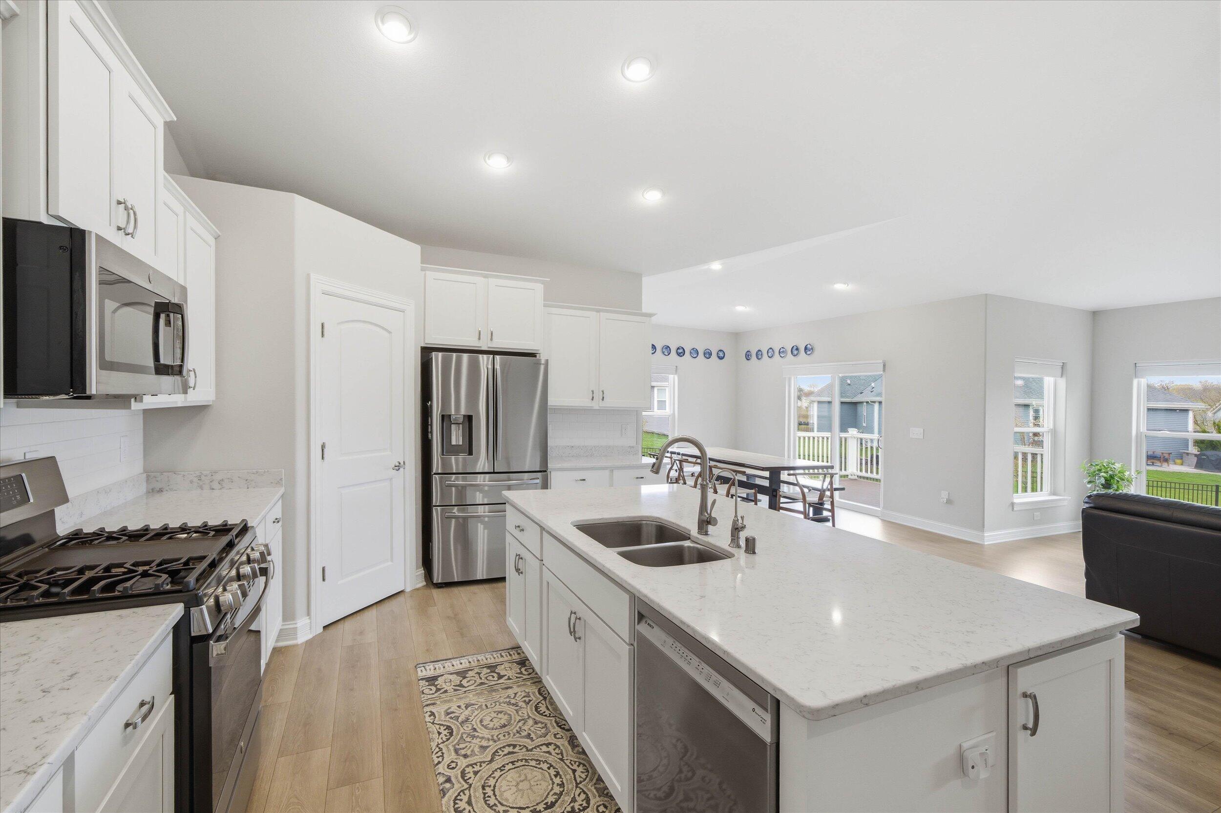 2046 E Omaha Dr