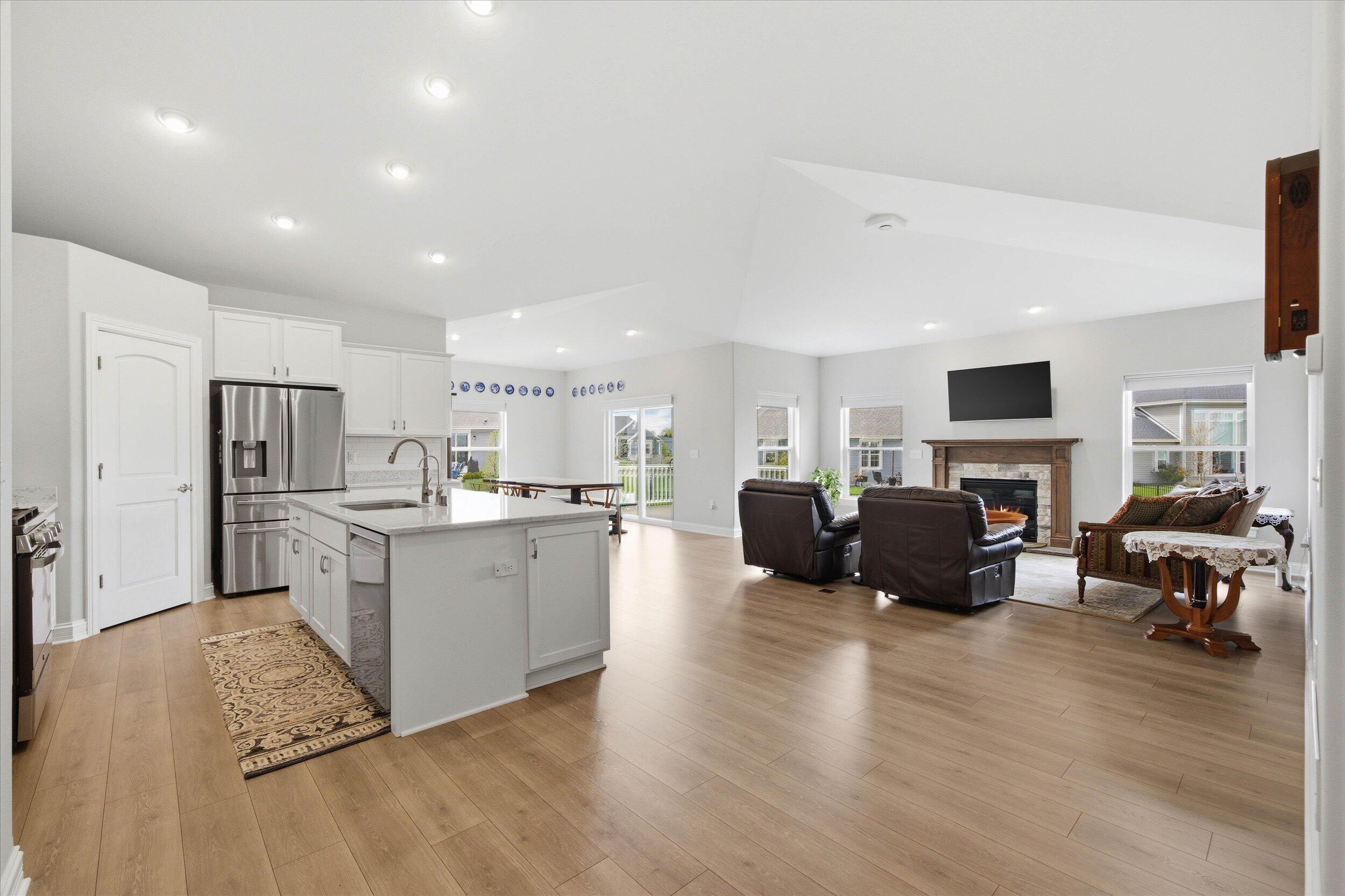2046 E Omaha Dr