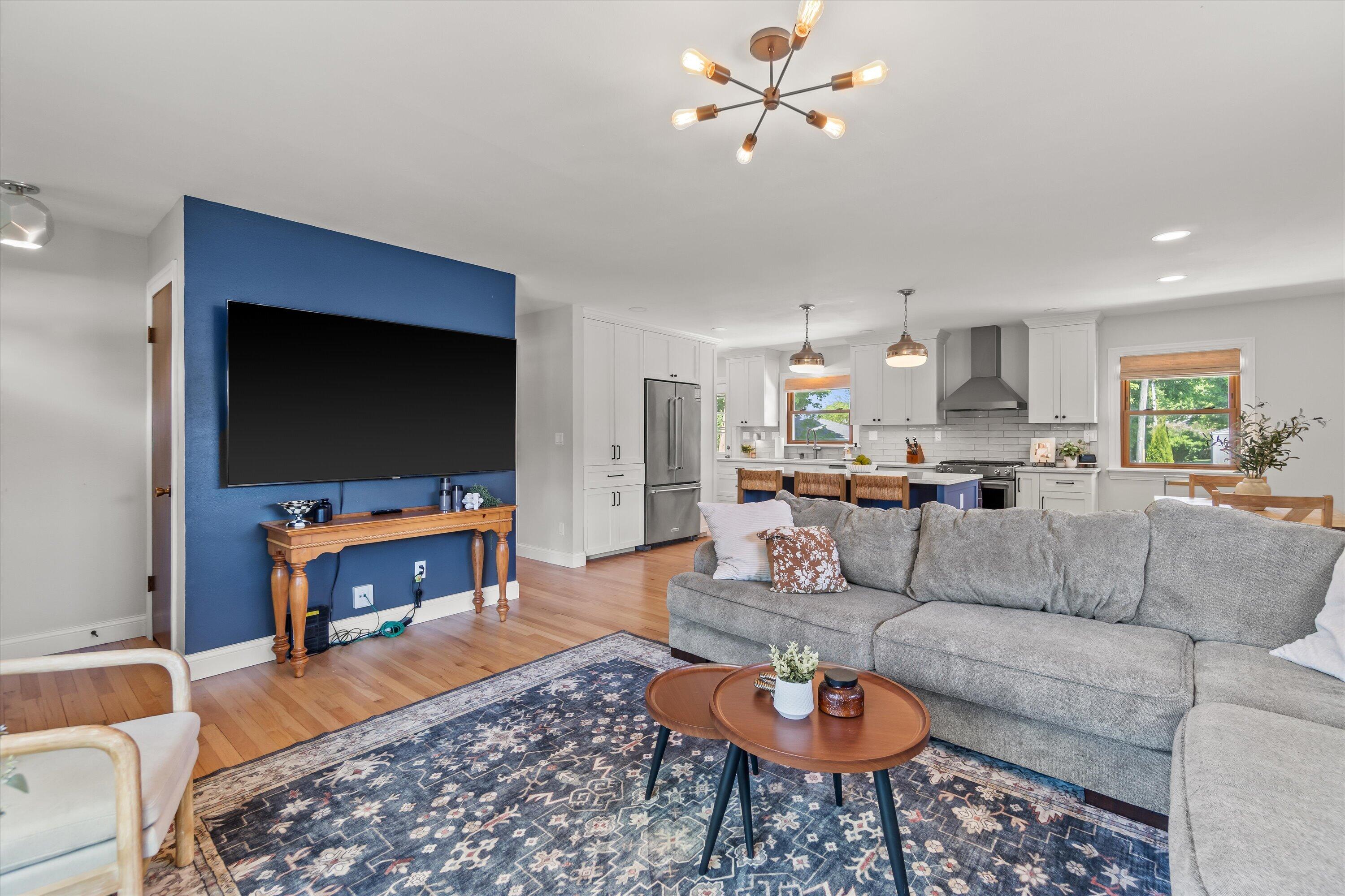 110 Highland Dr