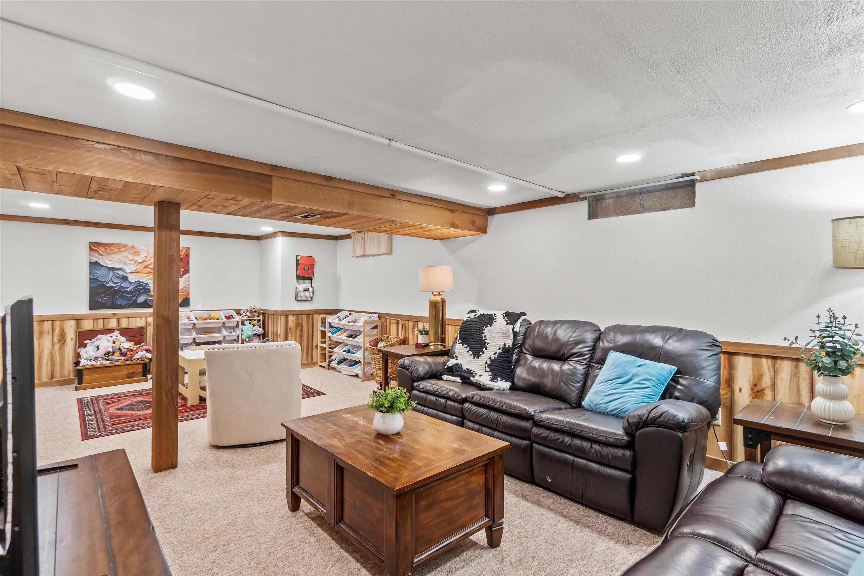 110 Highland Dr