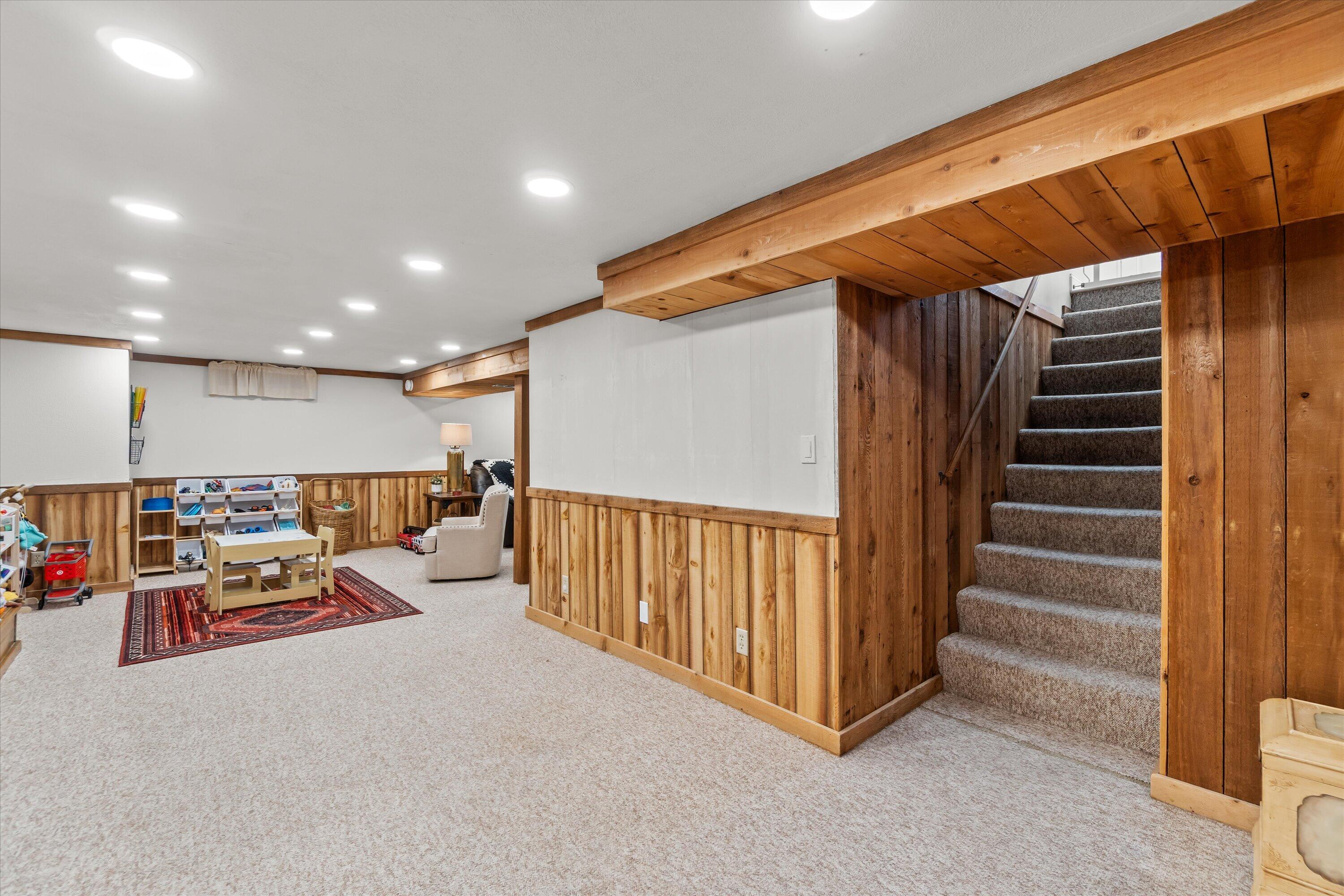 110 Highland Dr