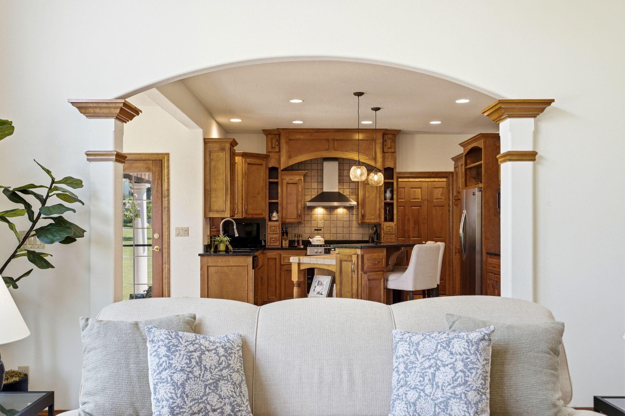 N34W33440 Hickory Ln
