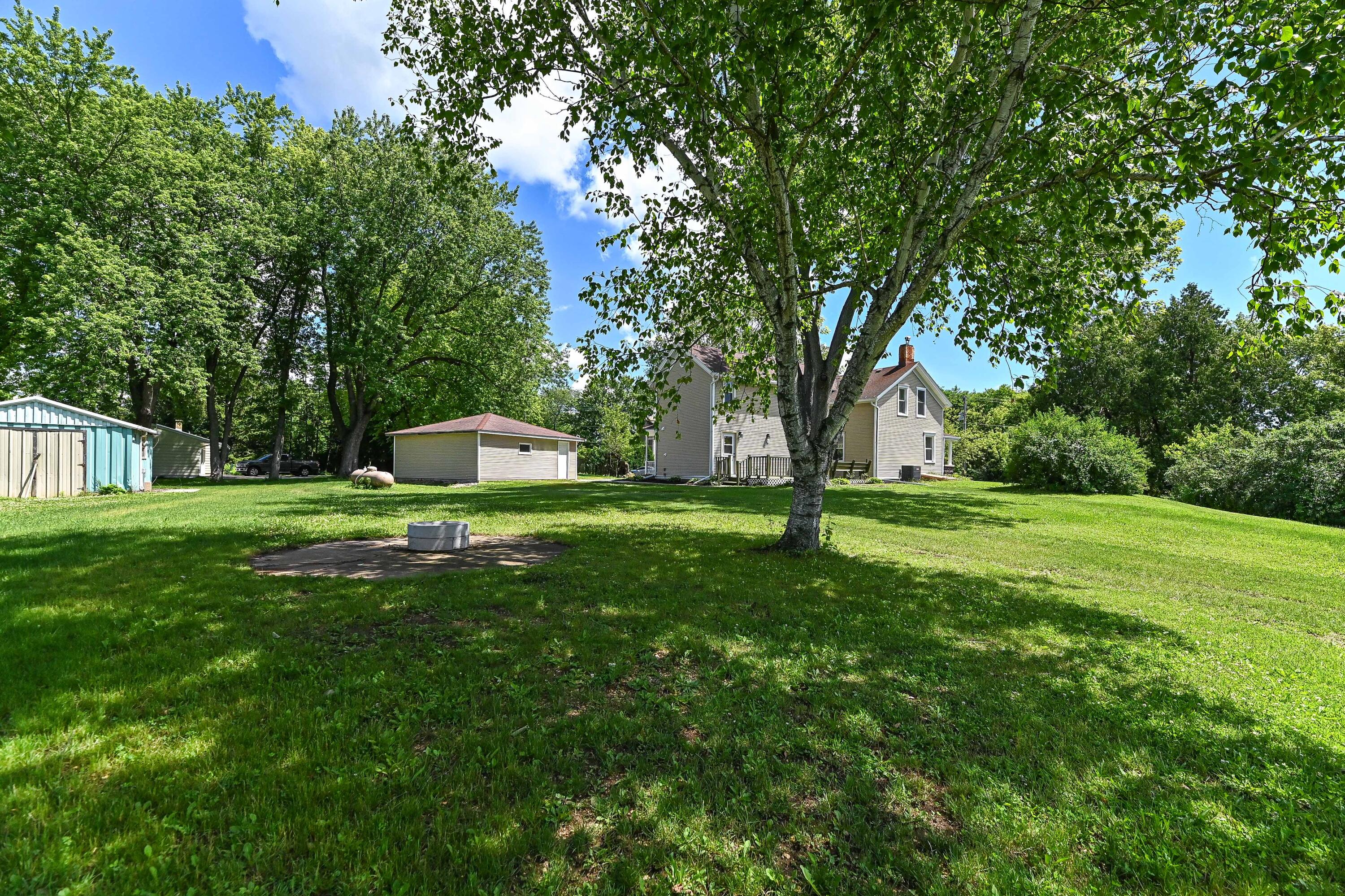 5824 Marsh Rd