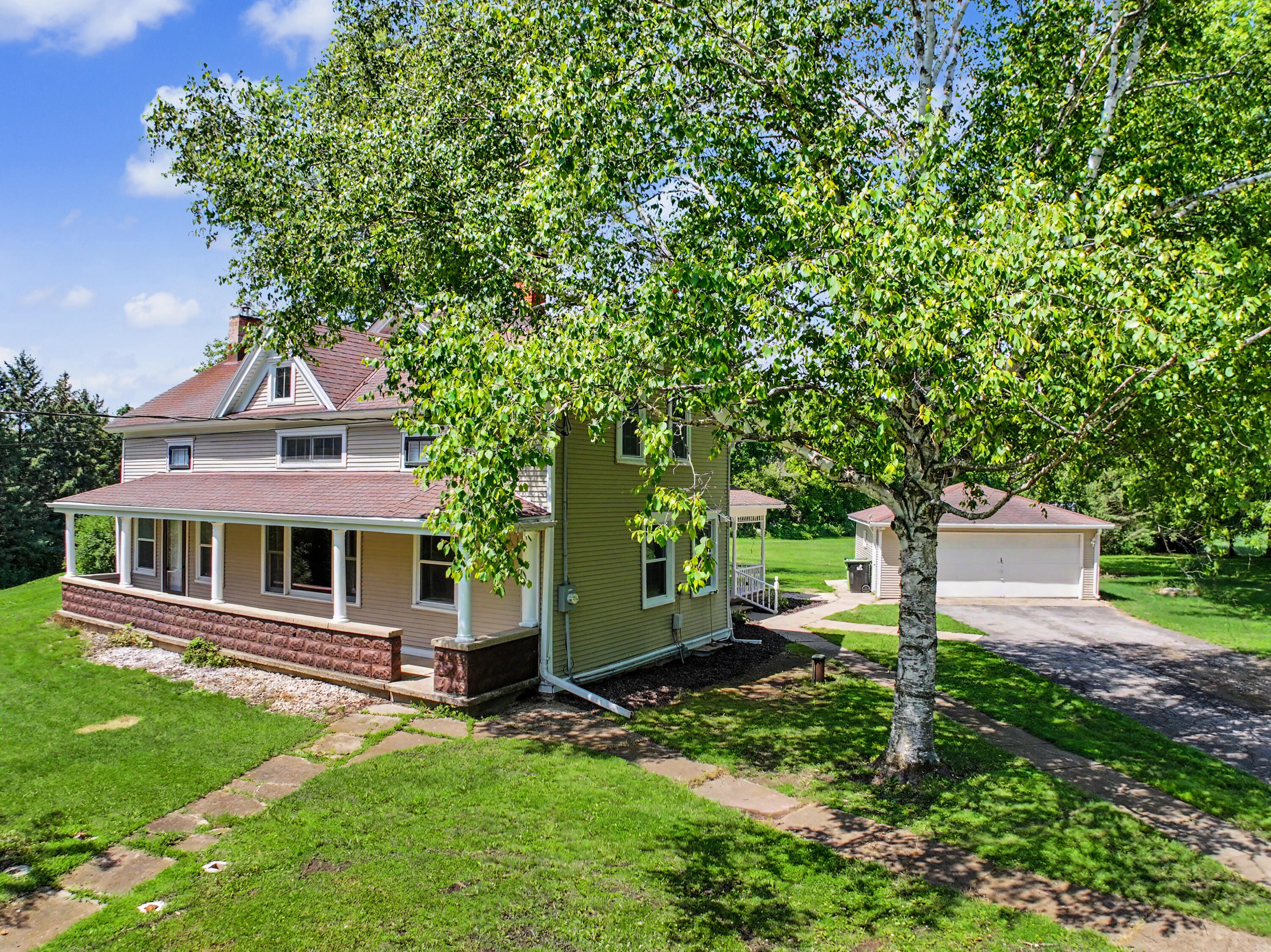 5824 Marsh Rd