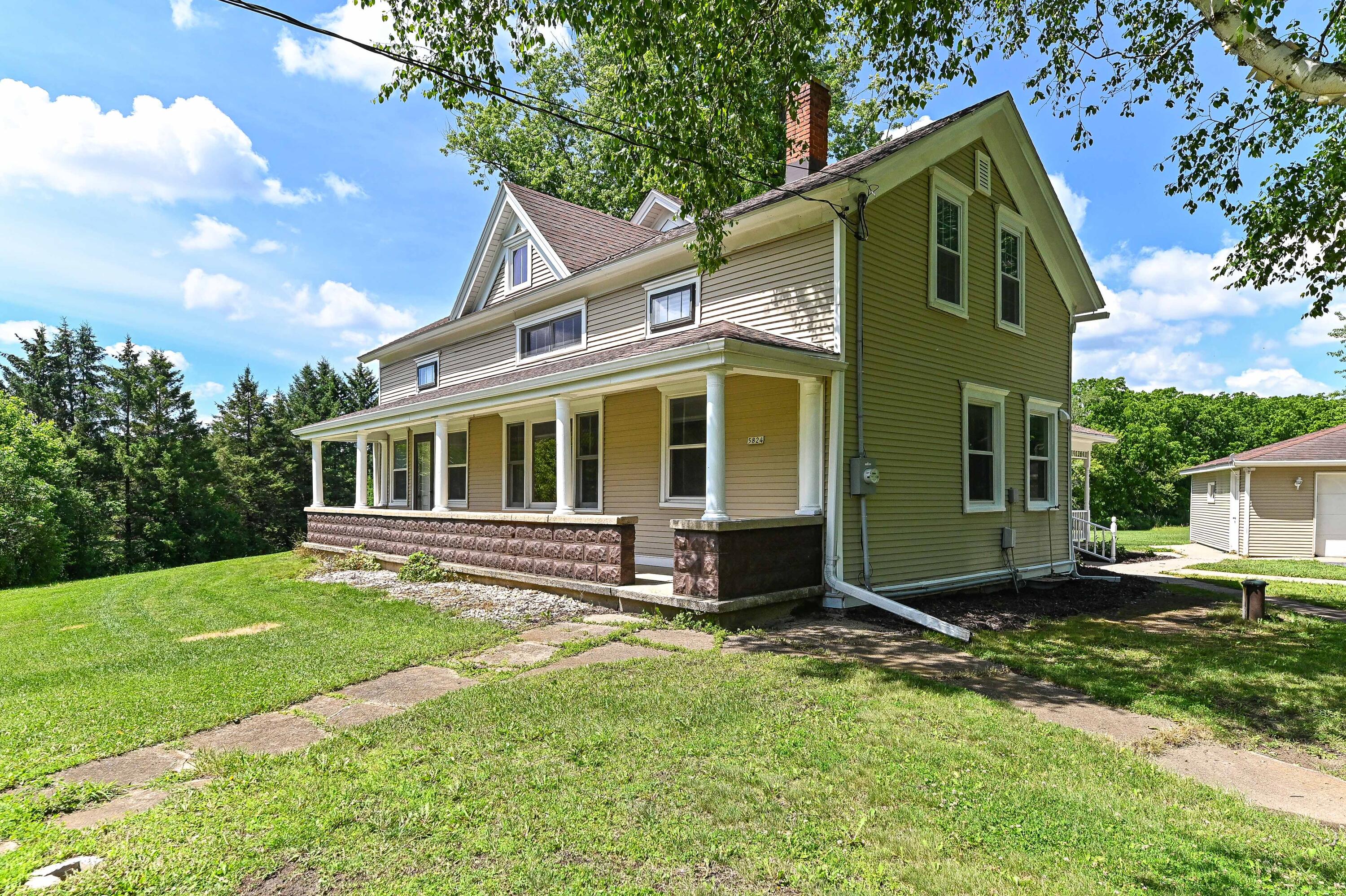 5824 Marsh Rd