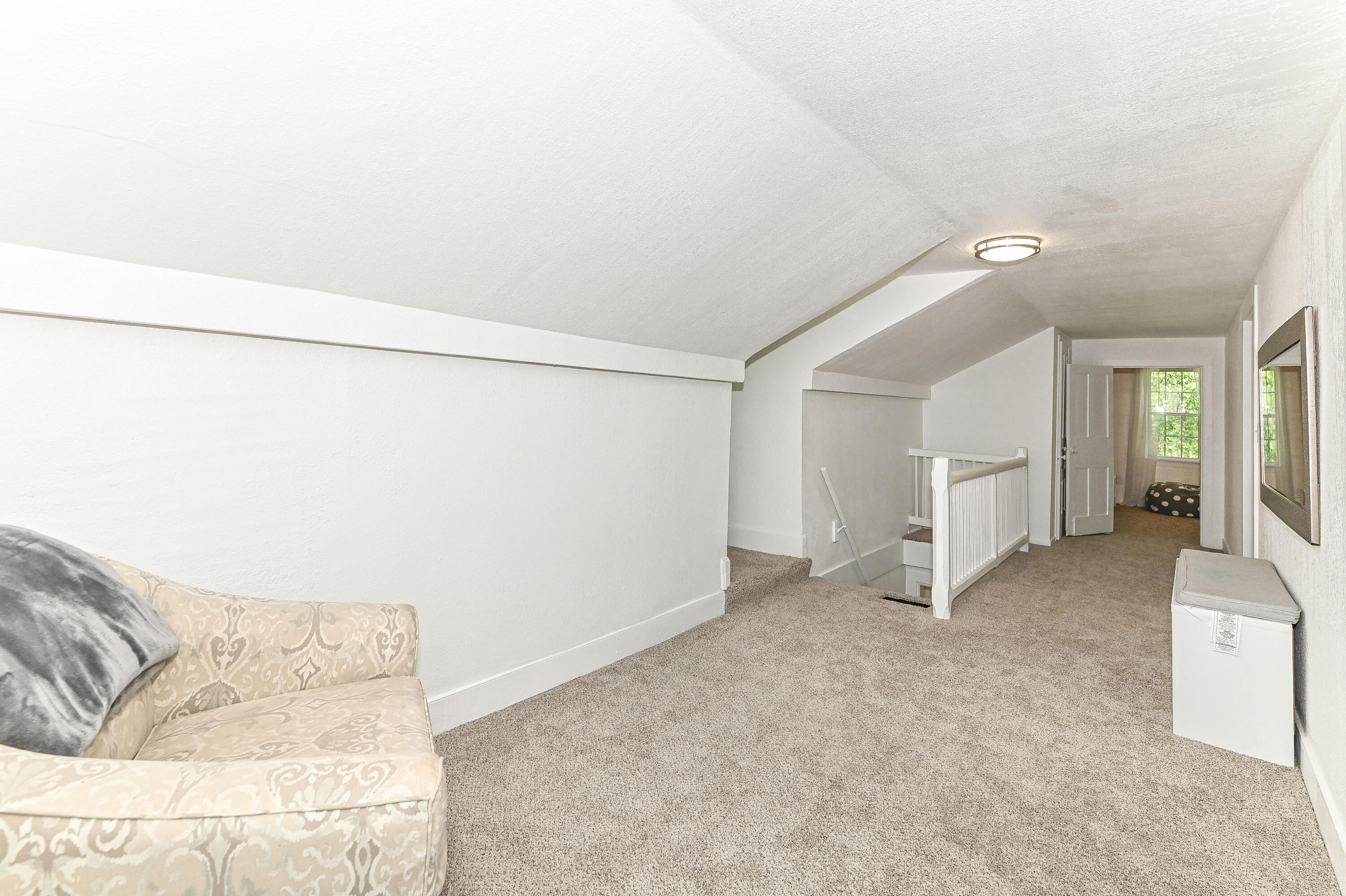 5824 Marsh Rd
