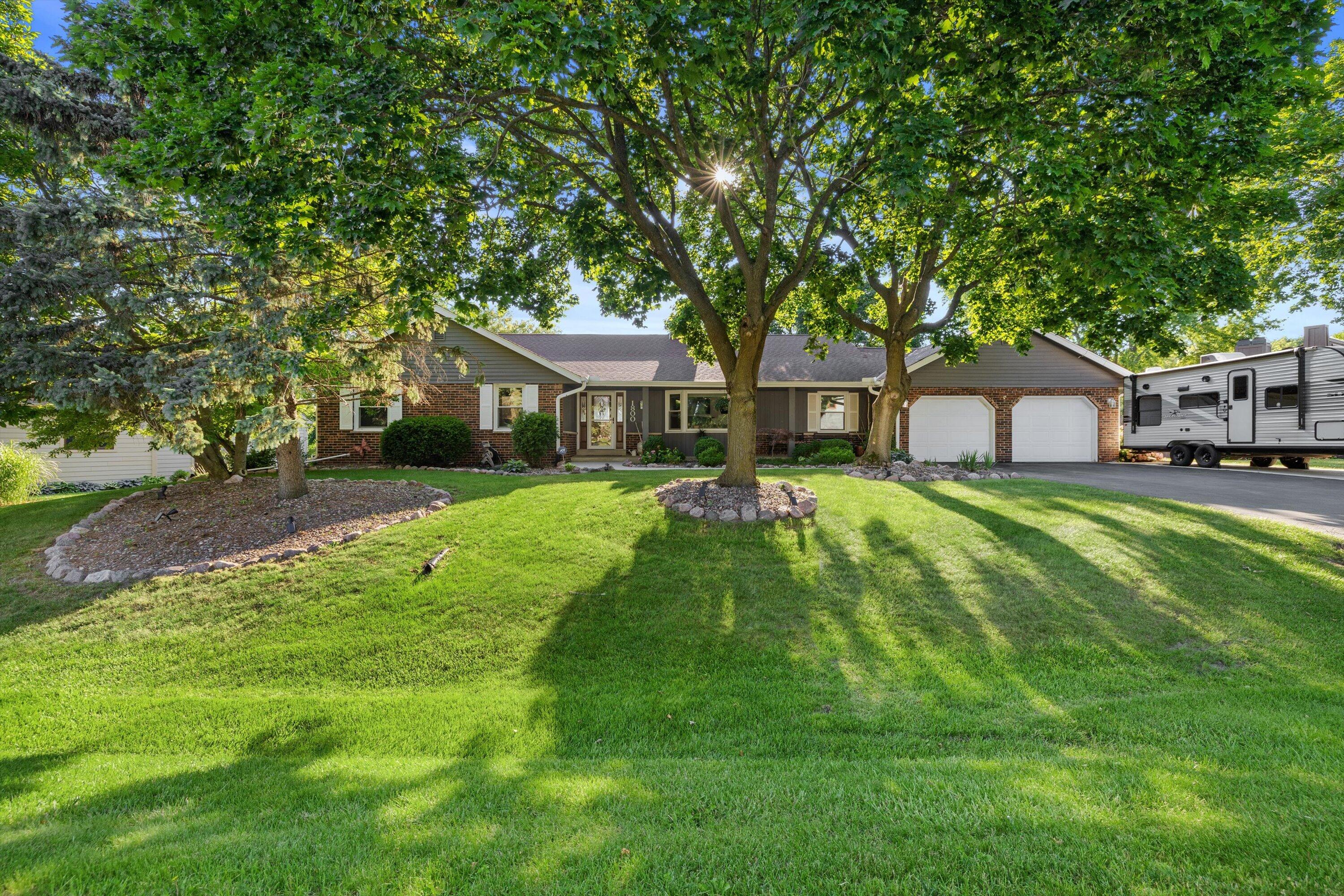 1800 Centennial Ln