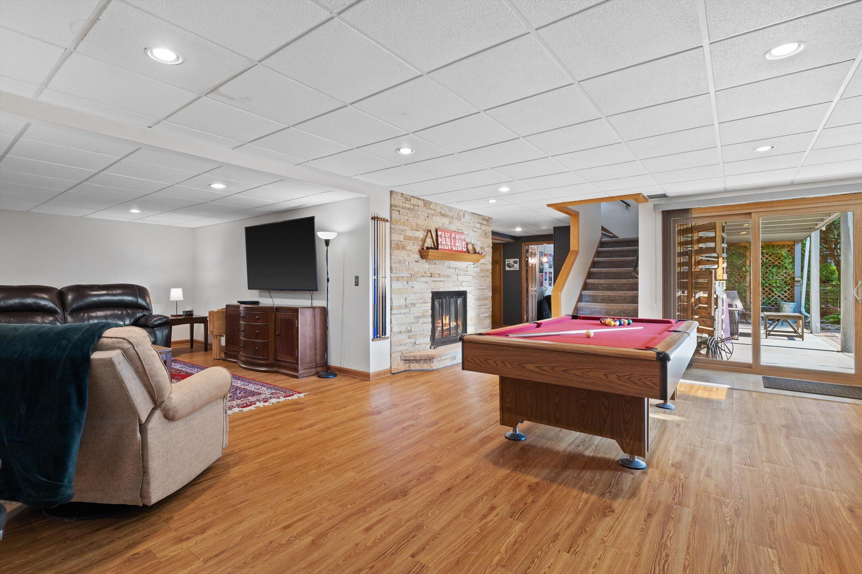 1800 Centennial Ln