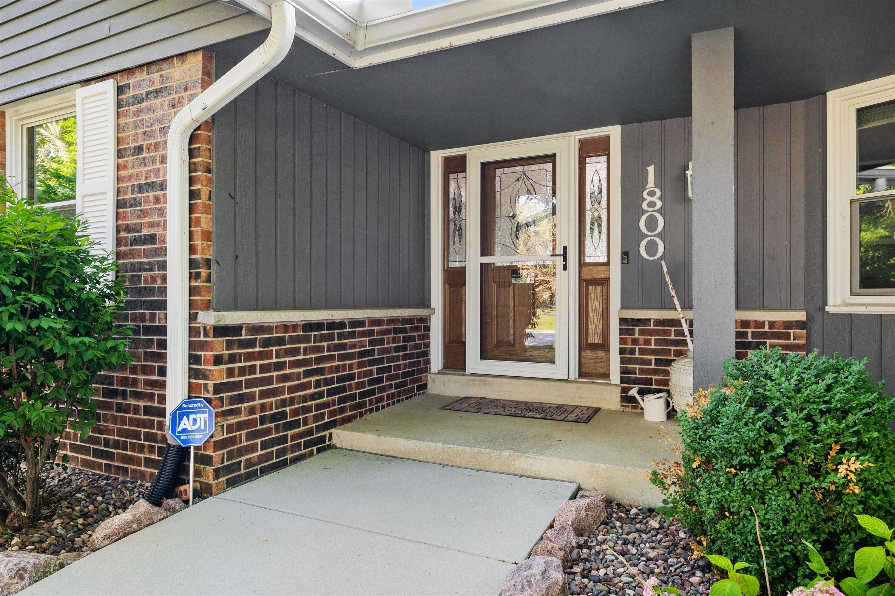 1800 Centennial Ln