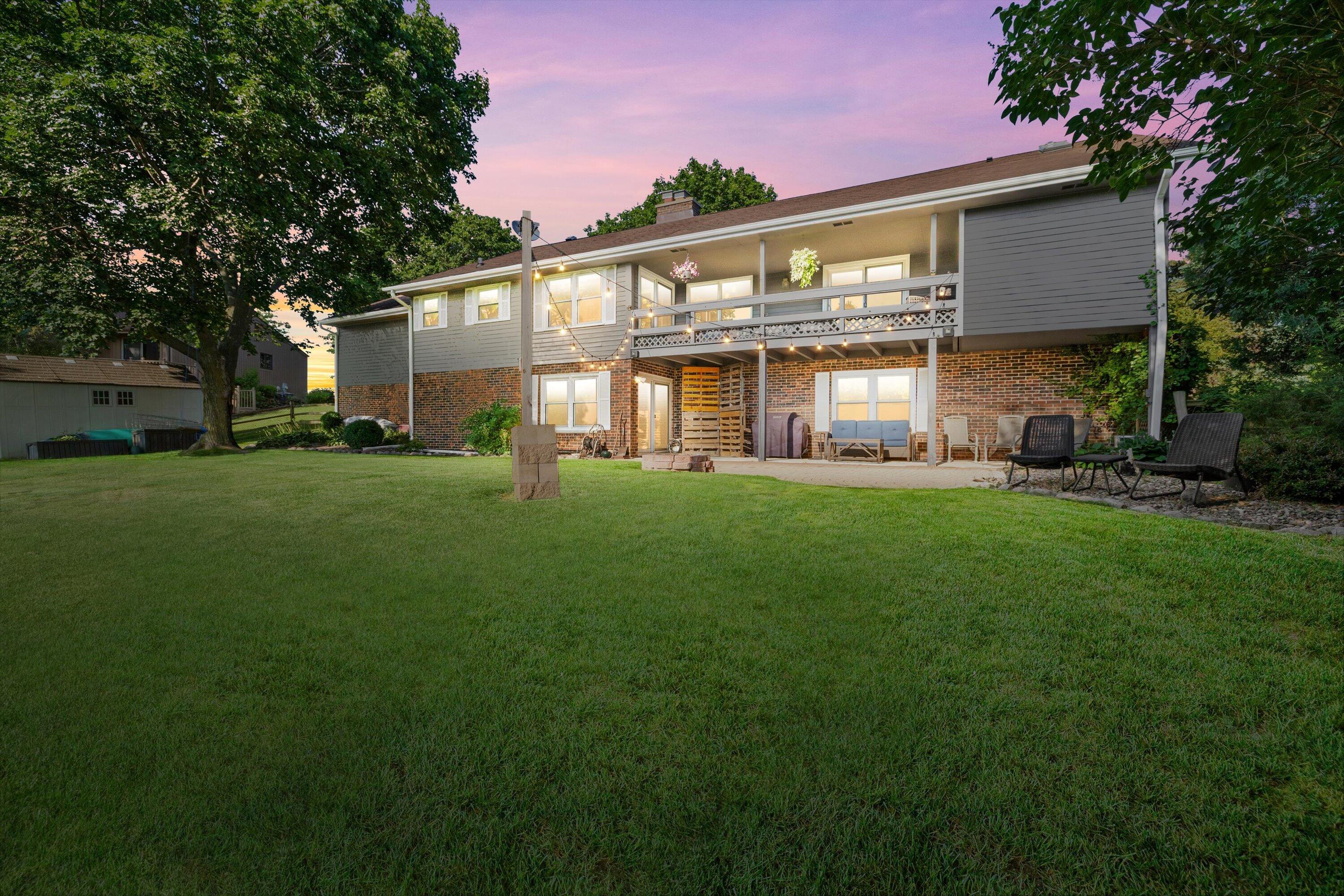 1800 Centennial Ln