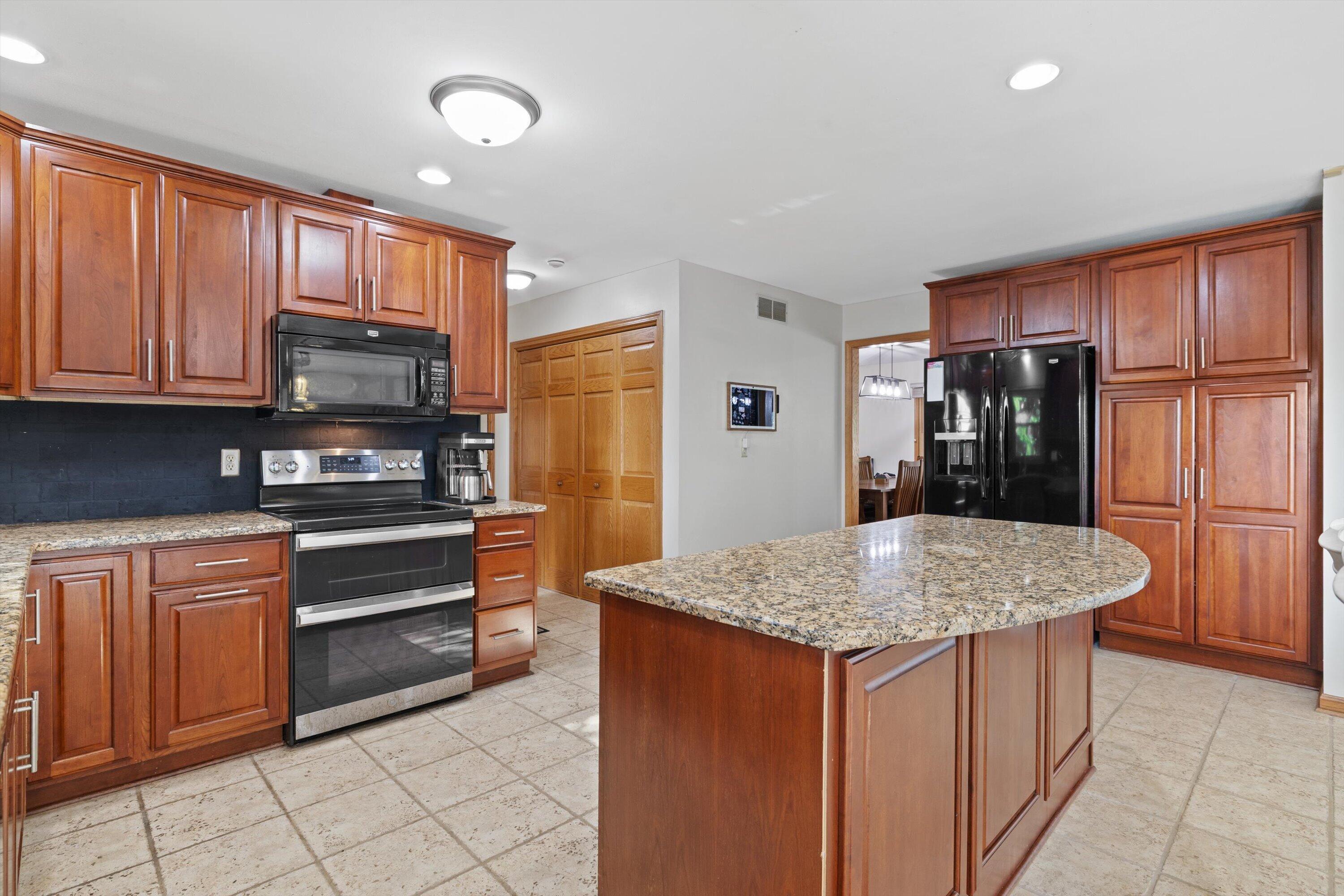 1800 Centennial Ln