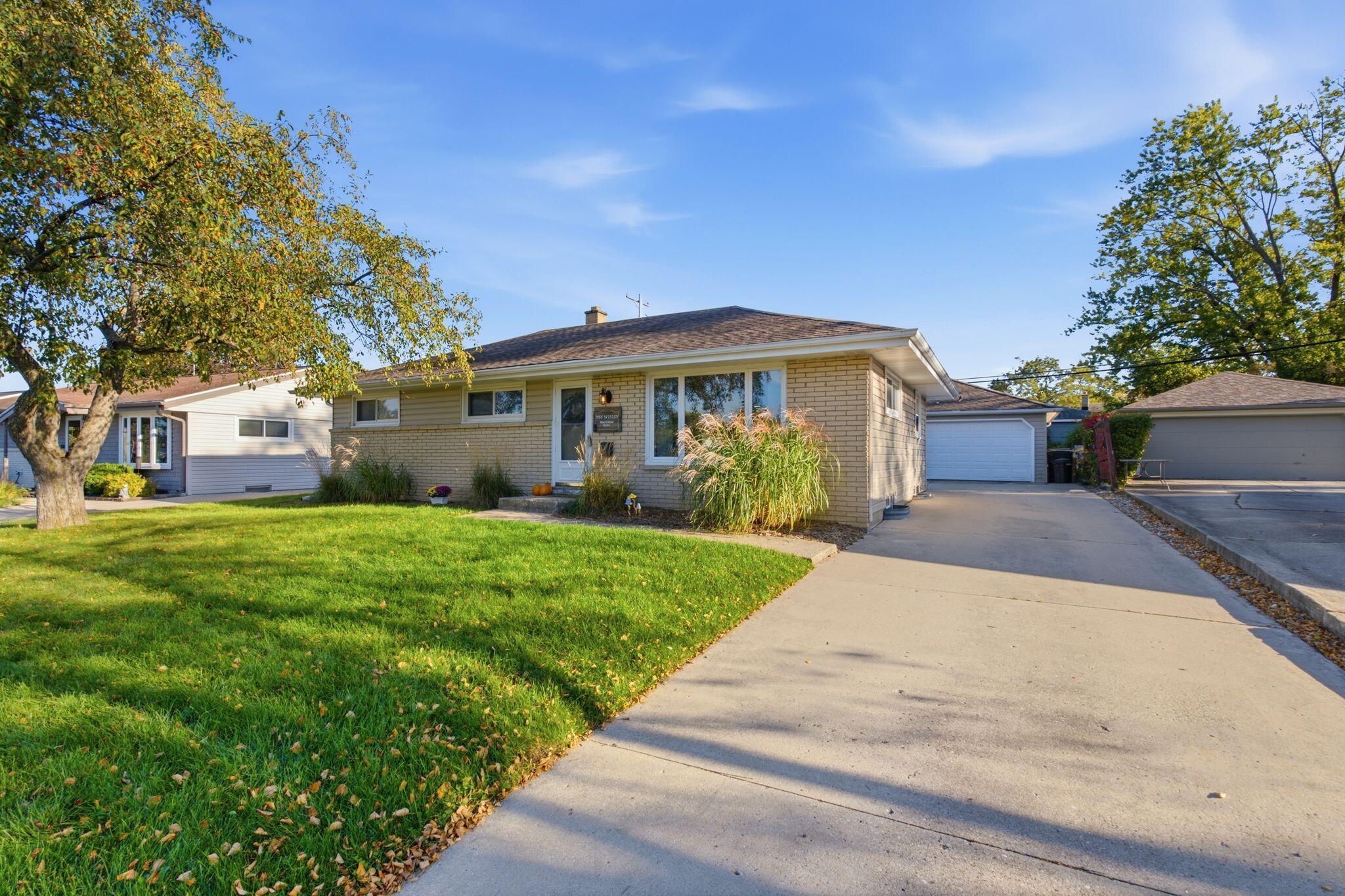 N85W15153 MacArthur Dr