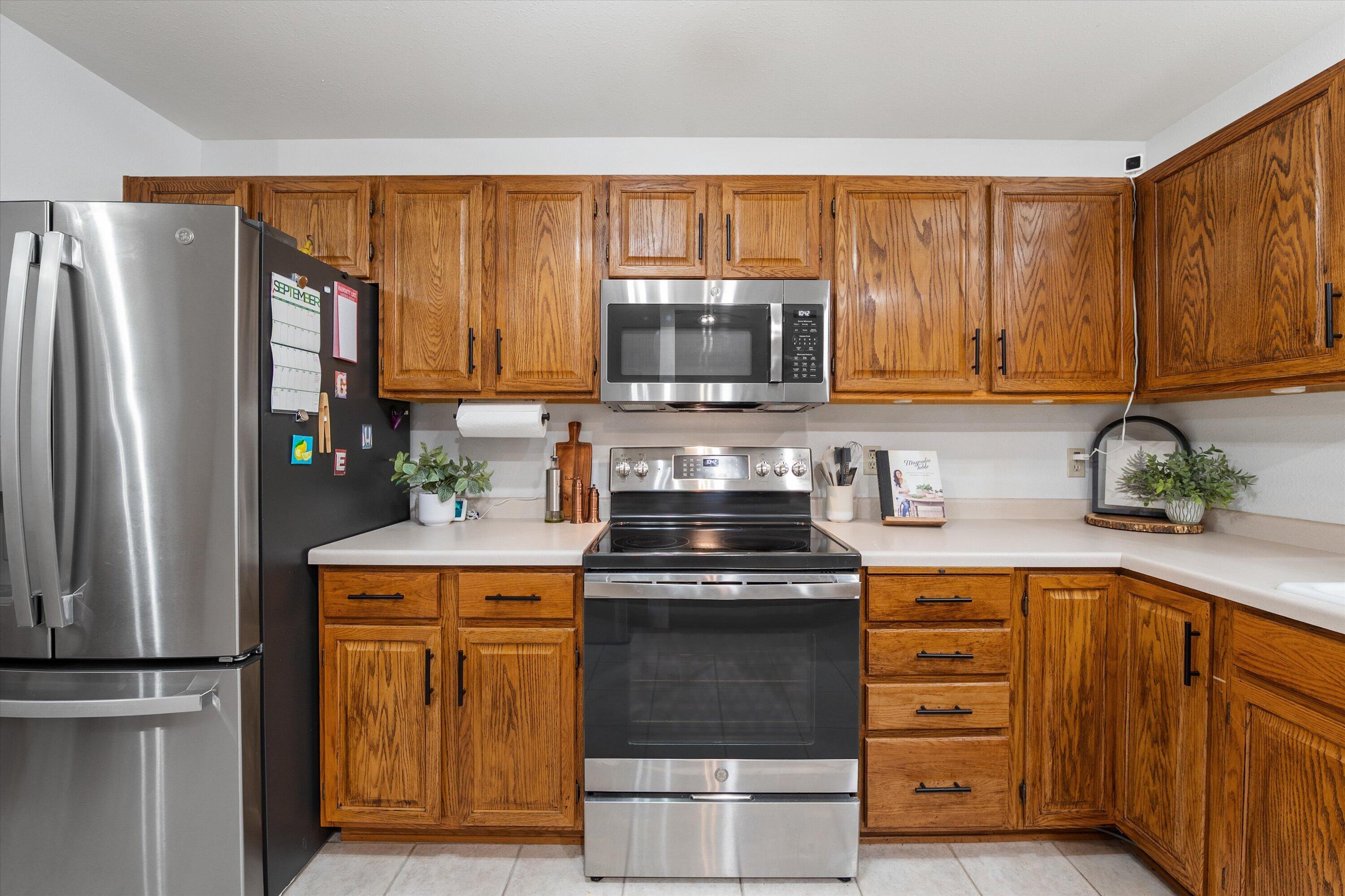 1976 Parknoll Ln
