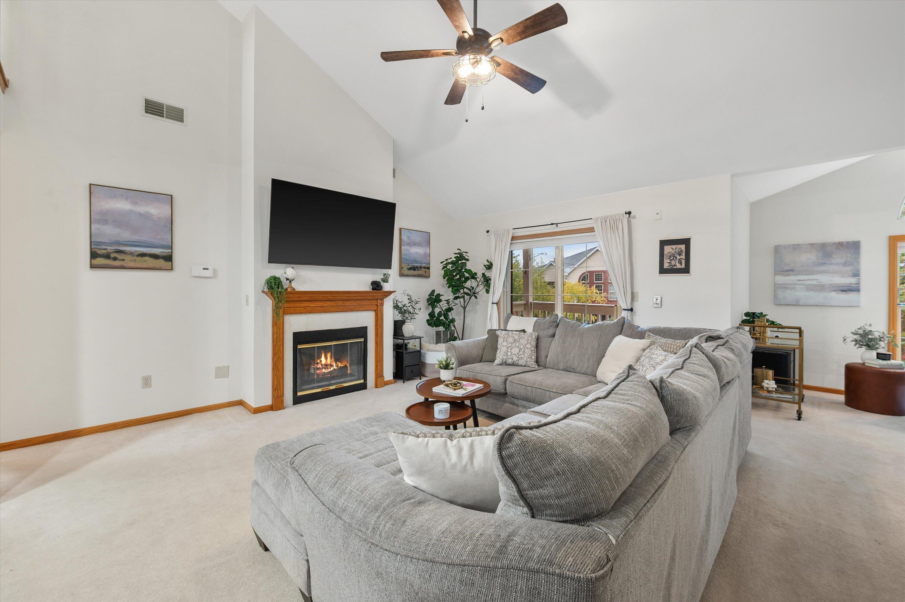 1976 Parknoll Ln