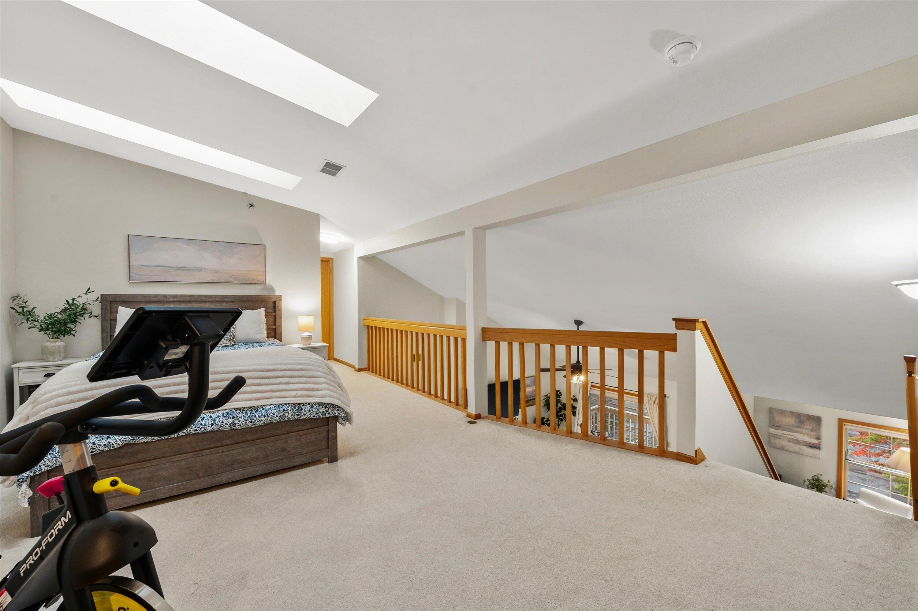 1976 Parknoll Ln
