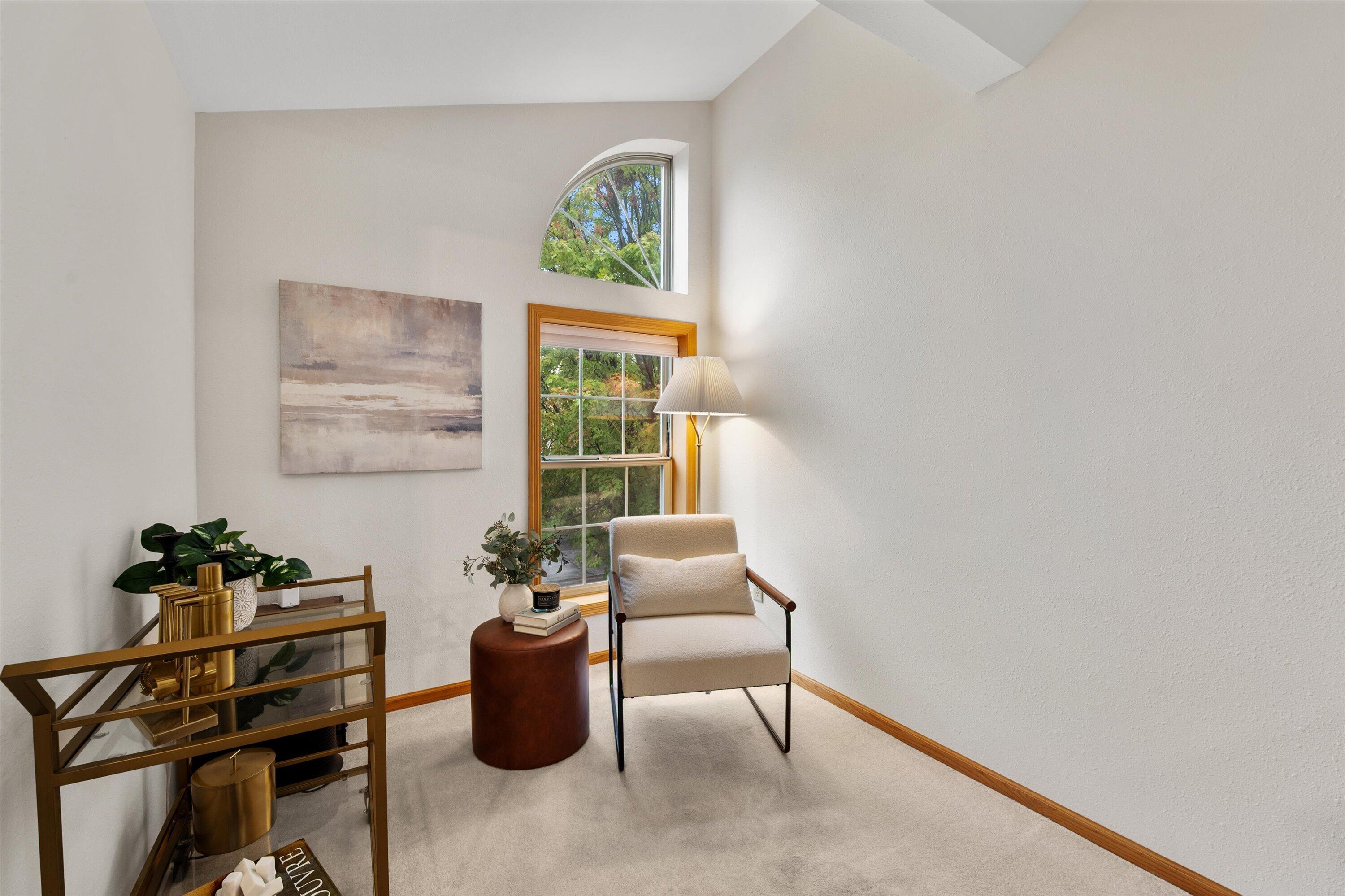 1976 Parknoll Ln