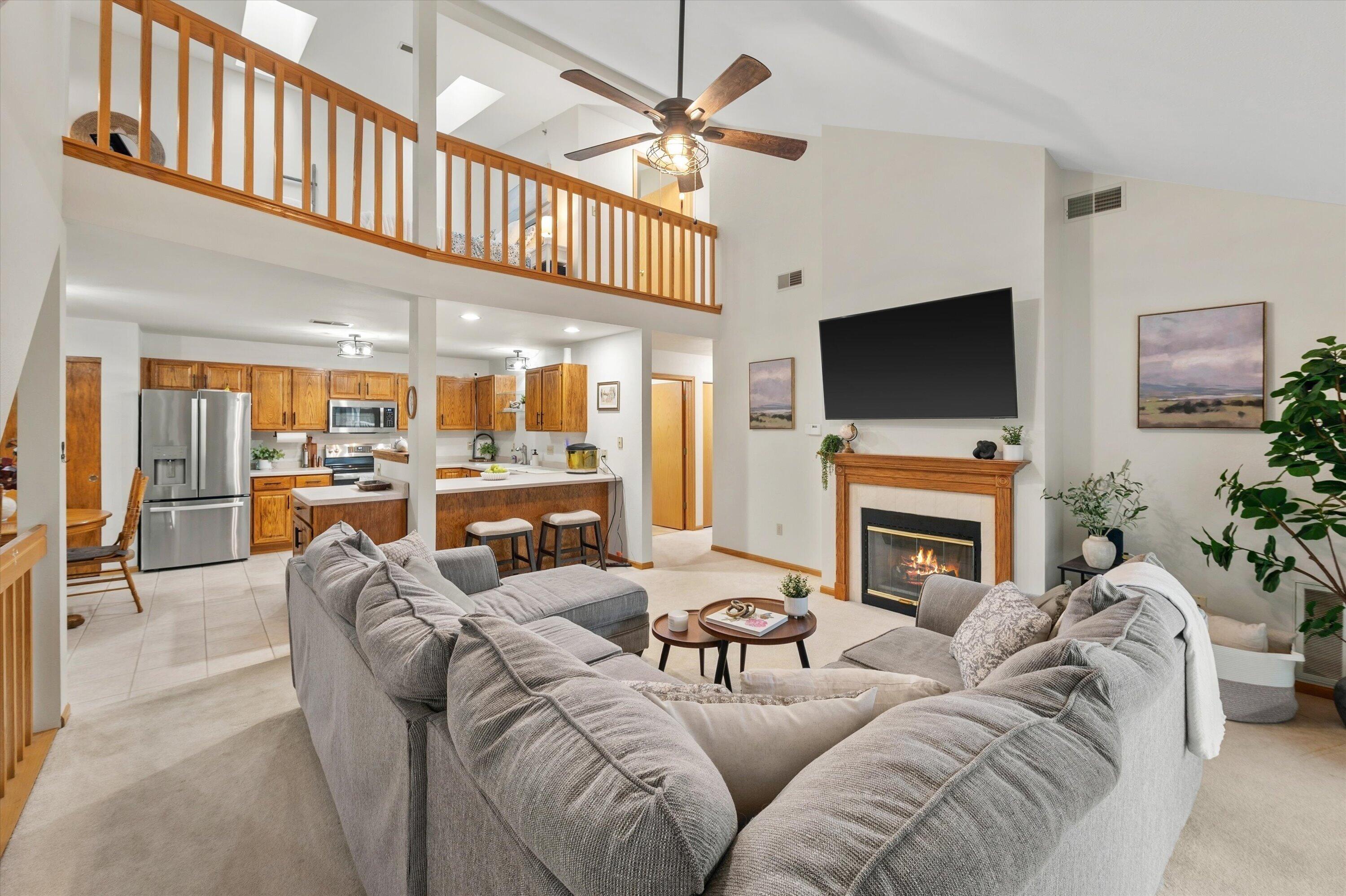 1976 Parknoll Ln