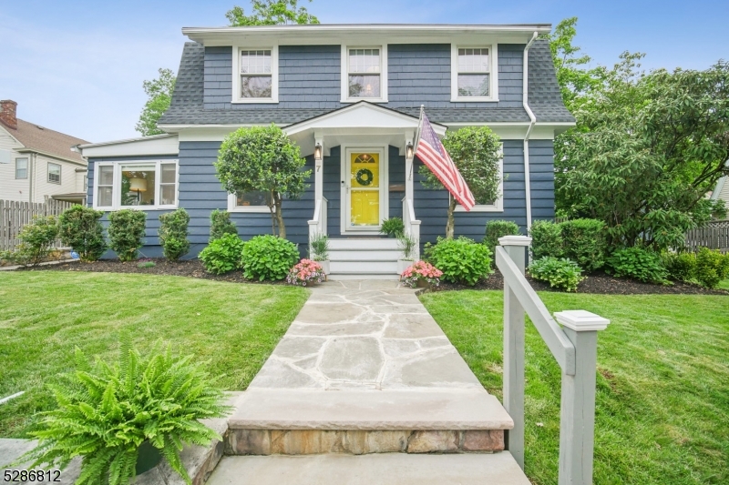 7 N Hillside Ave