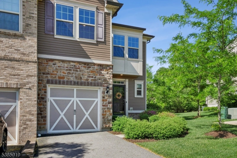 56 Albert Ct