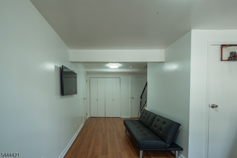 768 Springfield Ave B2